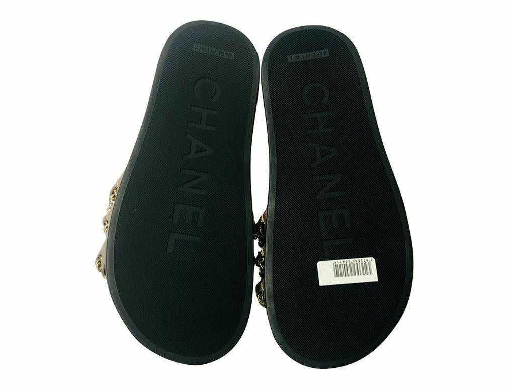 Black Chanel Camelia Chain Slides Sandals - Gold Leather with Chain detail For Sale