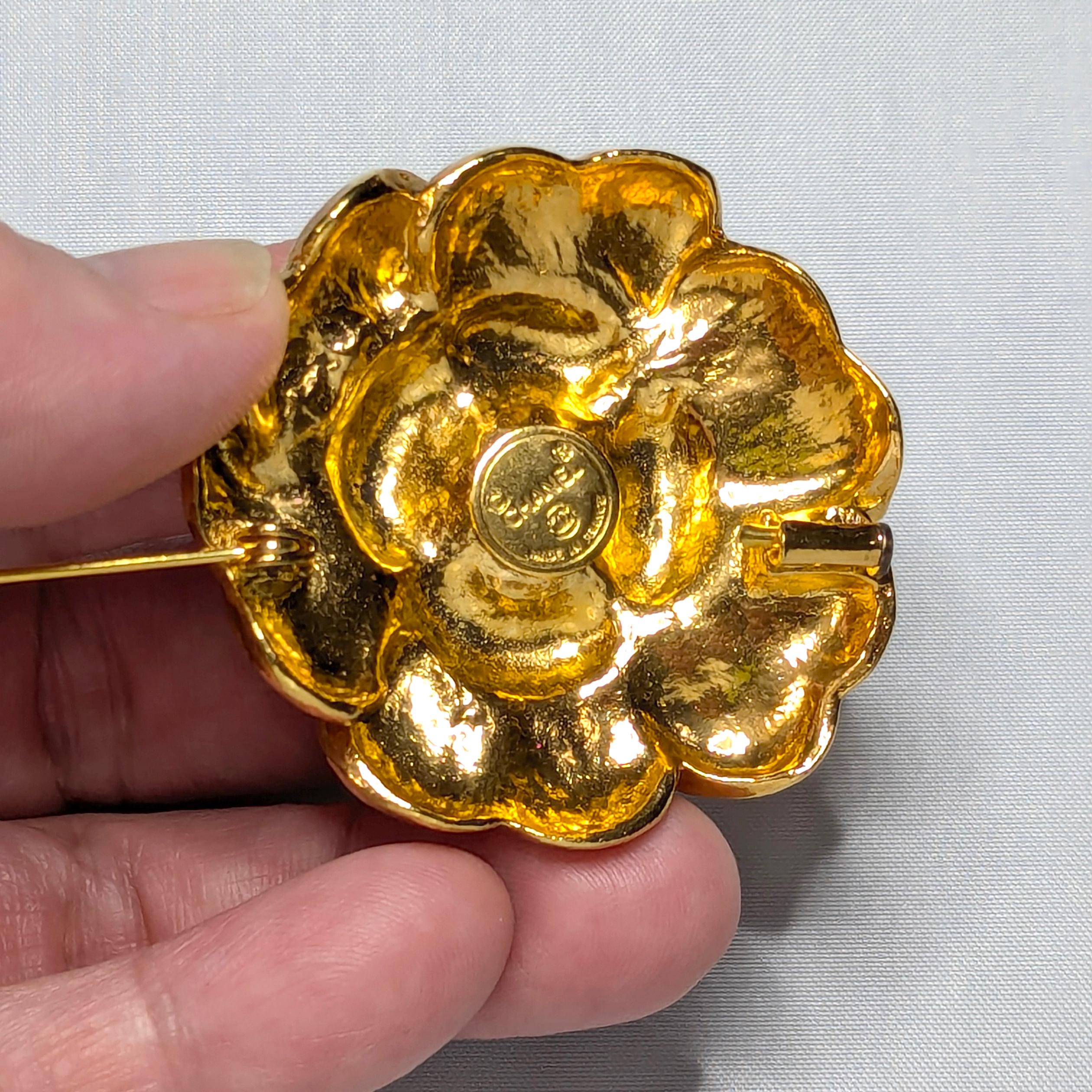 CHANEL Camelia Flower Brooch and Earrings Set, France c. 1980s-1990s For Sale 3