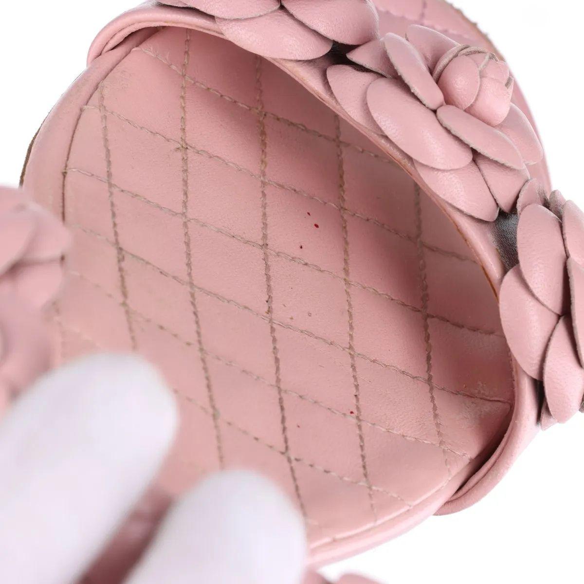 Chanel Camelia - Sandalo in pelle con due cinturini - Rosa in vendita 13