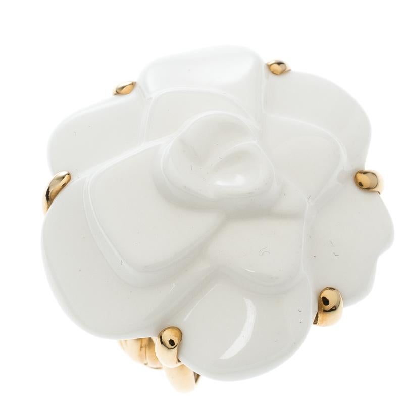 Contemporary Chanel Camelia White Agate Flower 18K Yellow Gold Ring Size 51