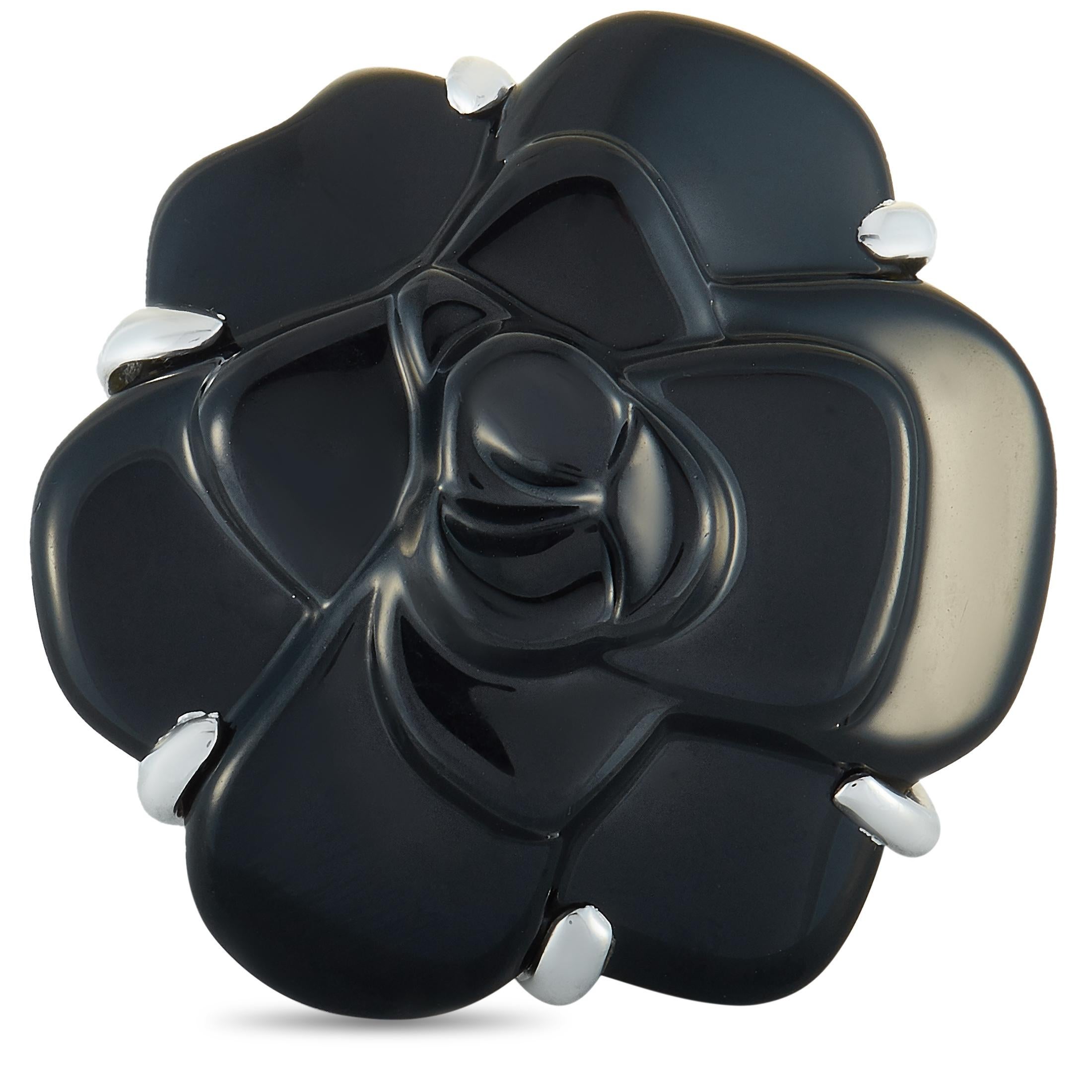 Chanel Camélia White Gold and Onyx Large Flower Ring 2