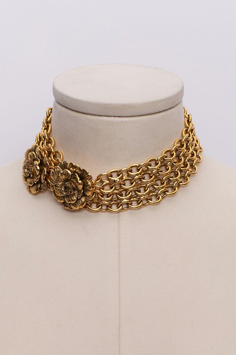 Chanel Camellia Belt in Gilded Metal In Excellent Condition In SAINT-OUEN-SUR-SEINE, FR