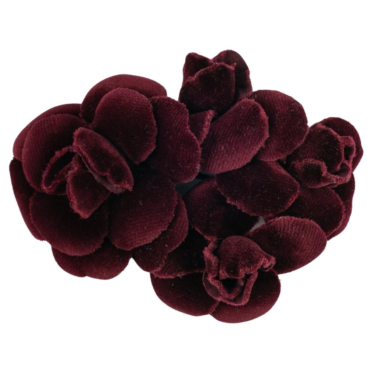 Spilla a forma di camelia Chanel