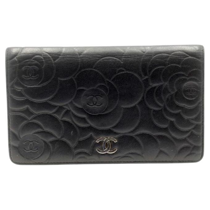 Chanel Camellia CC Embossed Leather Wallet CC-1029P-0002 For Sale
