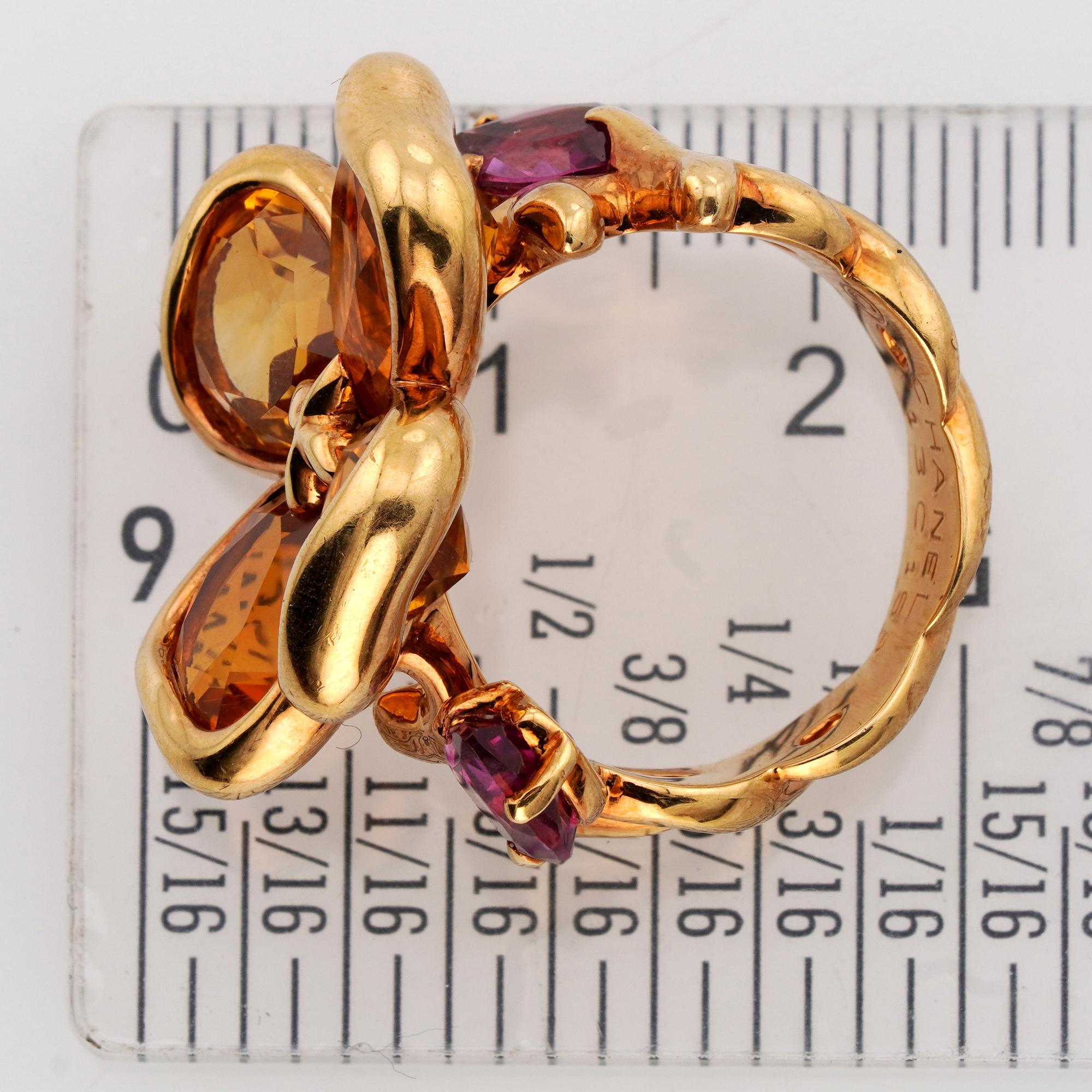 Anello con fiore in oro giallo Chanel Citrino Ametista in vendita 6