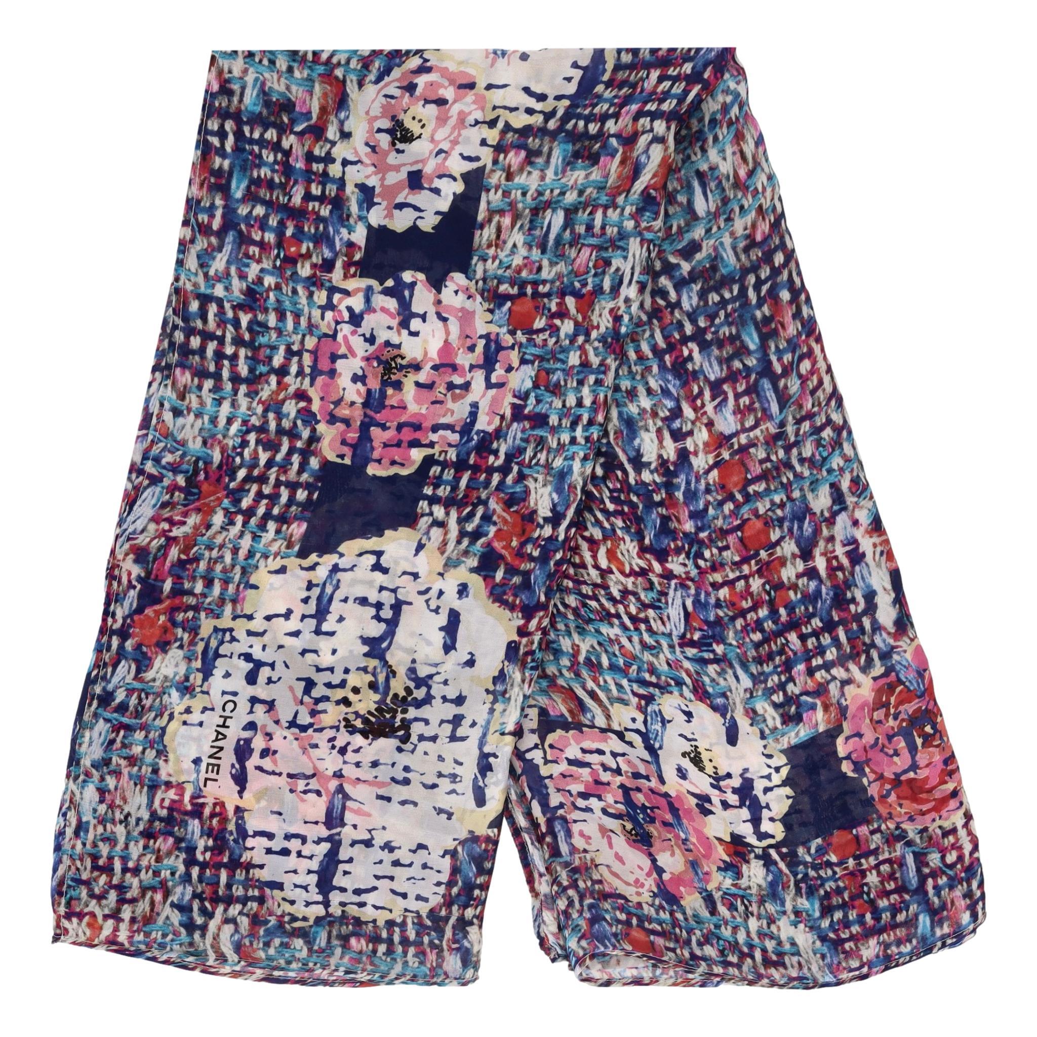 Chanel Camellia Flower & Tweed Print Silk Scarf

Multicoloured scarf fully crafted from silk and designed with abstract iconic Camellia flowers and tweed prints.

Detailed with black 'Chanel' inscription to the corner.

Size – 86cm x 86xm

Condition