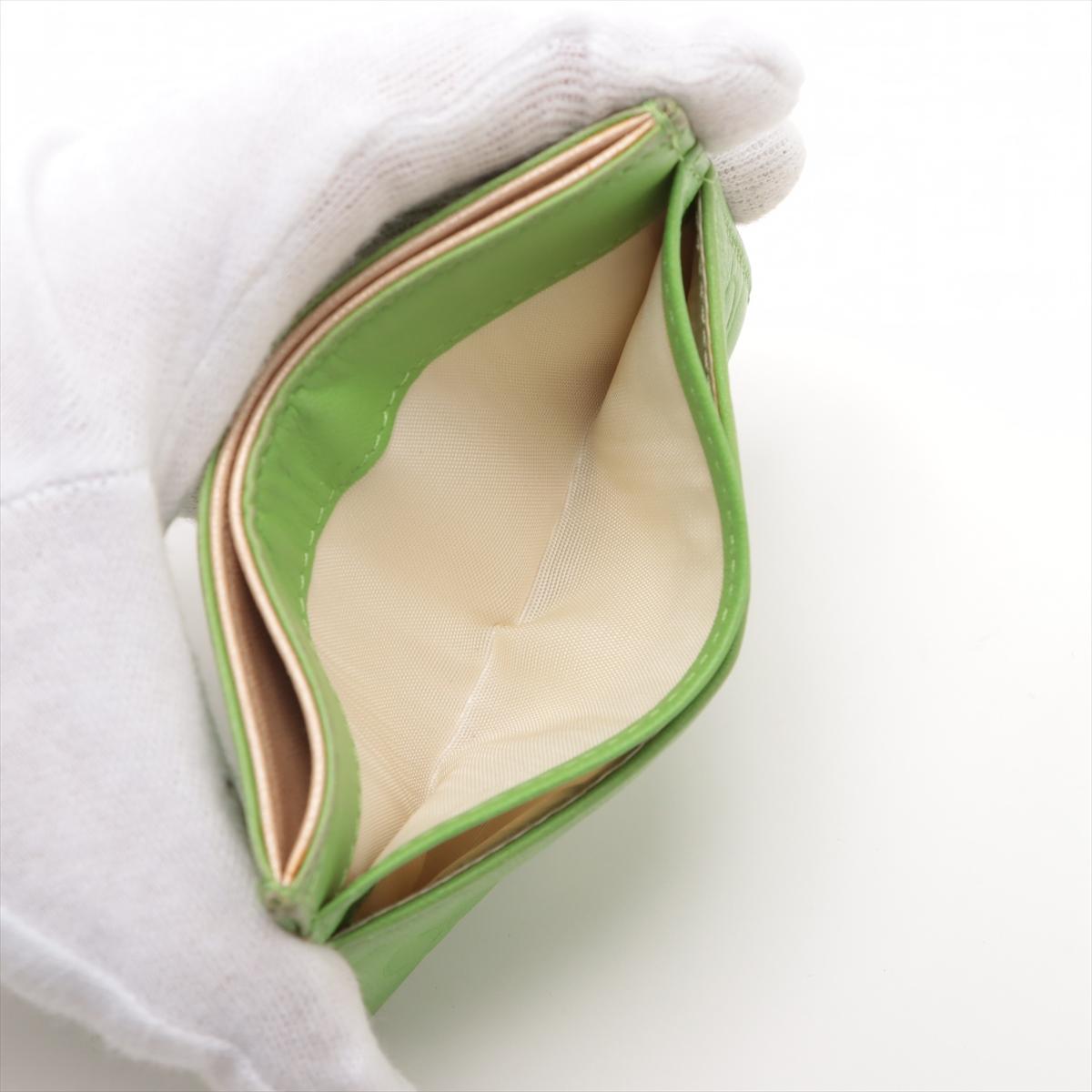Chanel Camellia Lambskin Card Case Apple Green 2