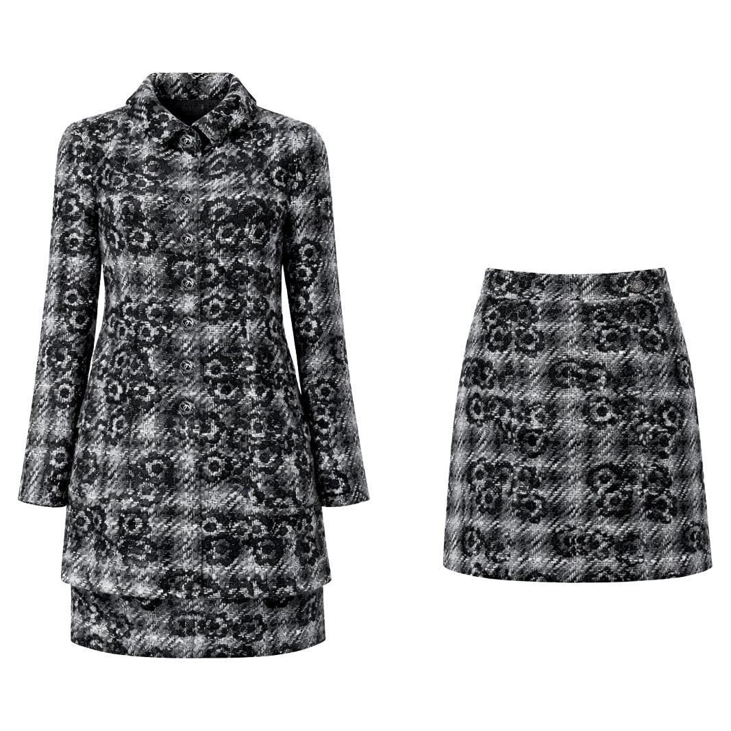 CHANEL Camellia Motif Lesage Tweed Ensemble 38 FR For Sale