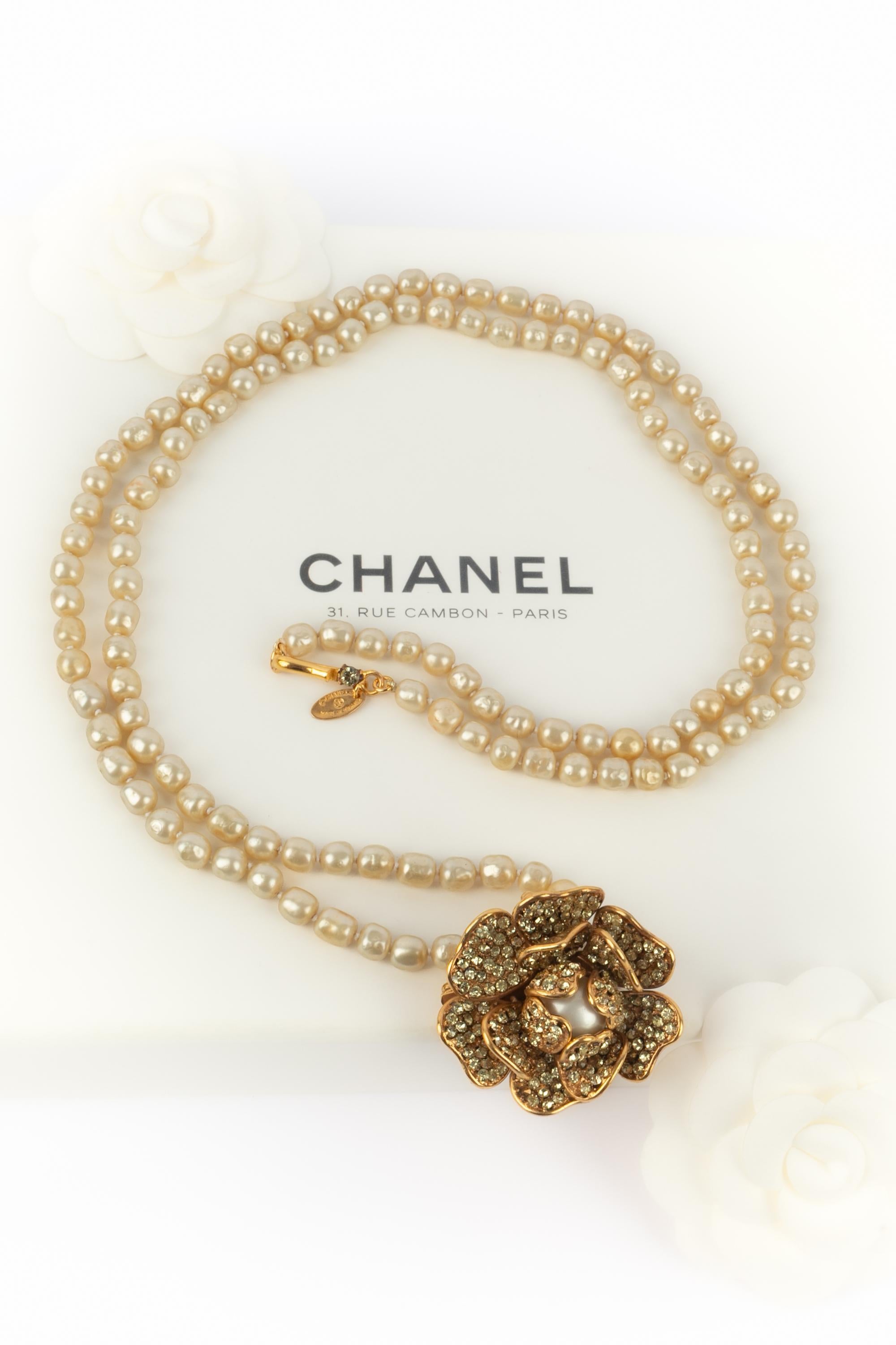 Collana di camelie Chanel anni '80 in vendita 7