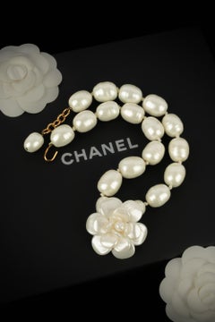 Chanel camellia necklace 1998
