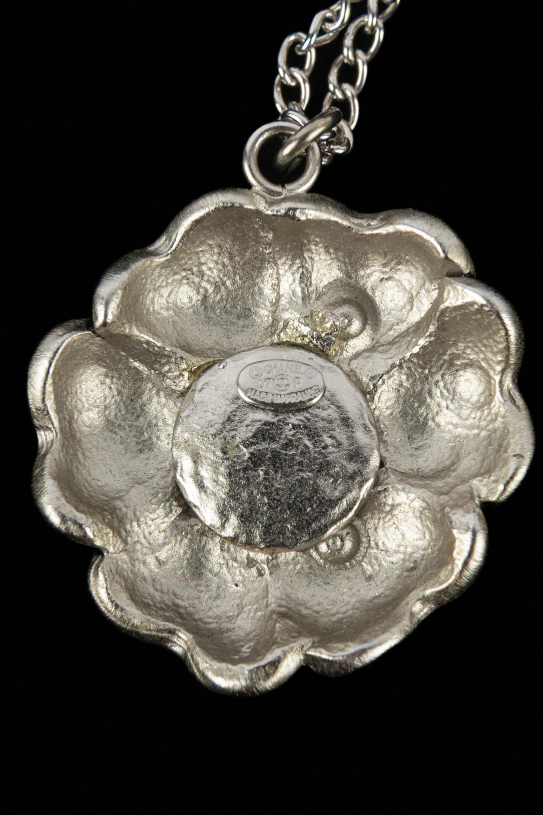 Chanel collana di camelie 2007 in vendita 4