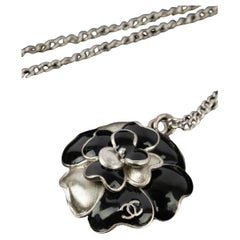 Chanel camellia necklace 2007