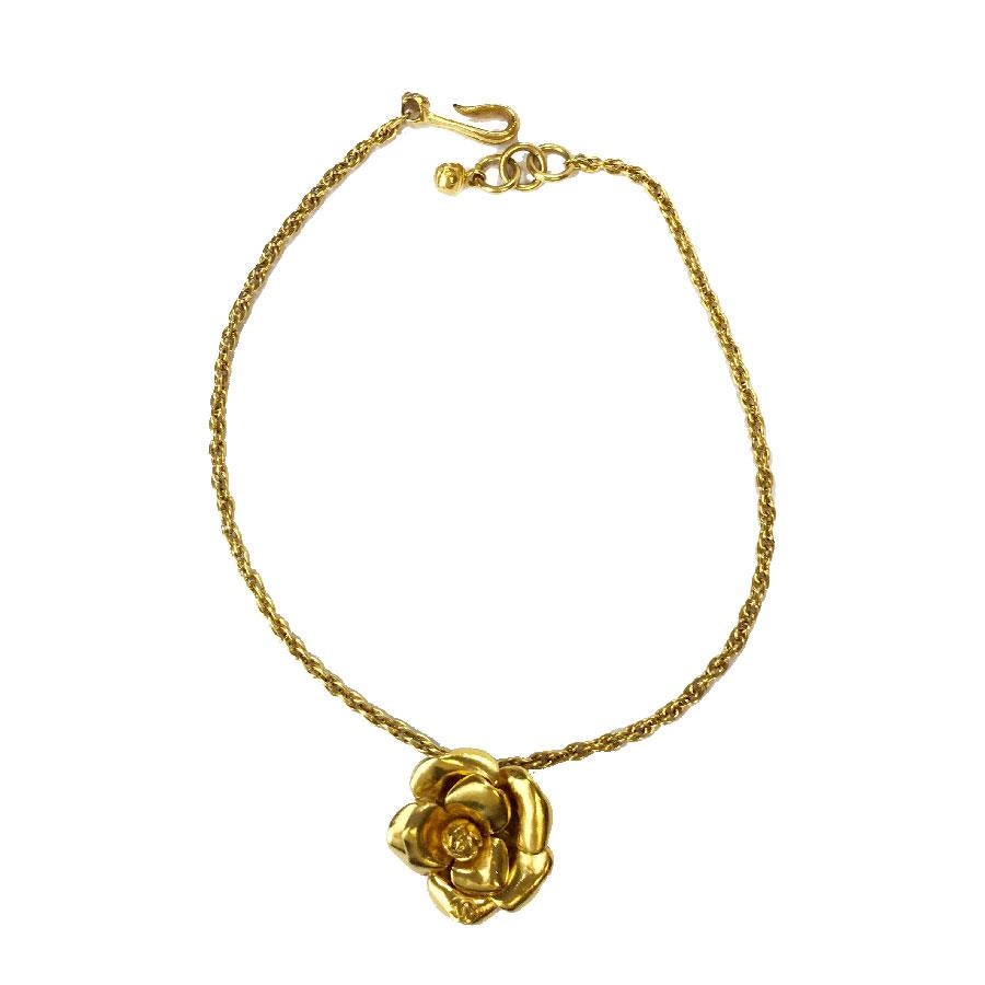 CHANEL Camellia Necklace in Gilt Metal