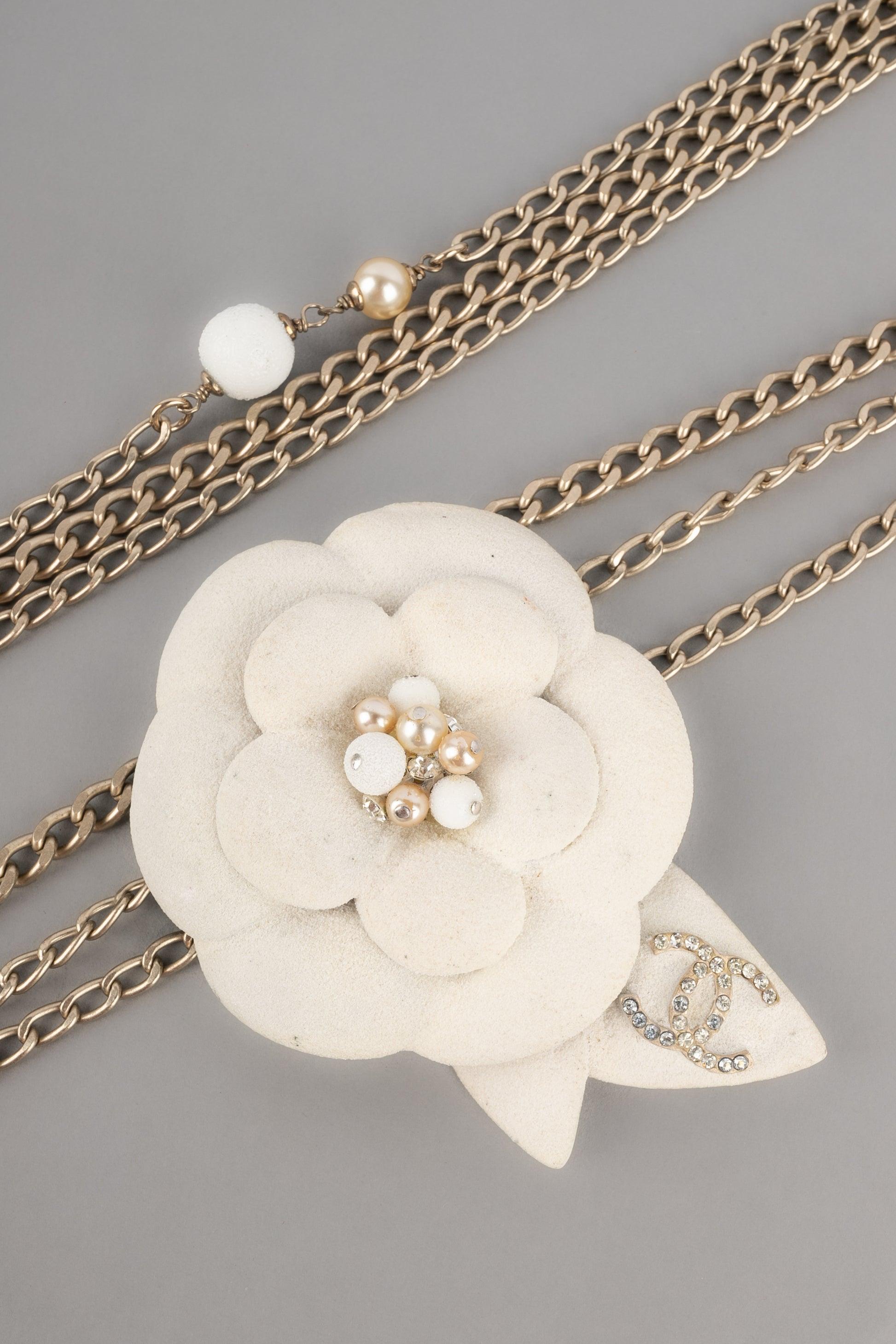 Chanel Camellia Necklace with Costume Pearls, 2005 5