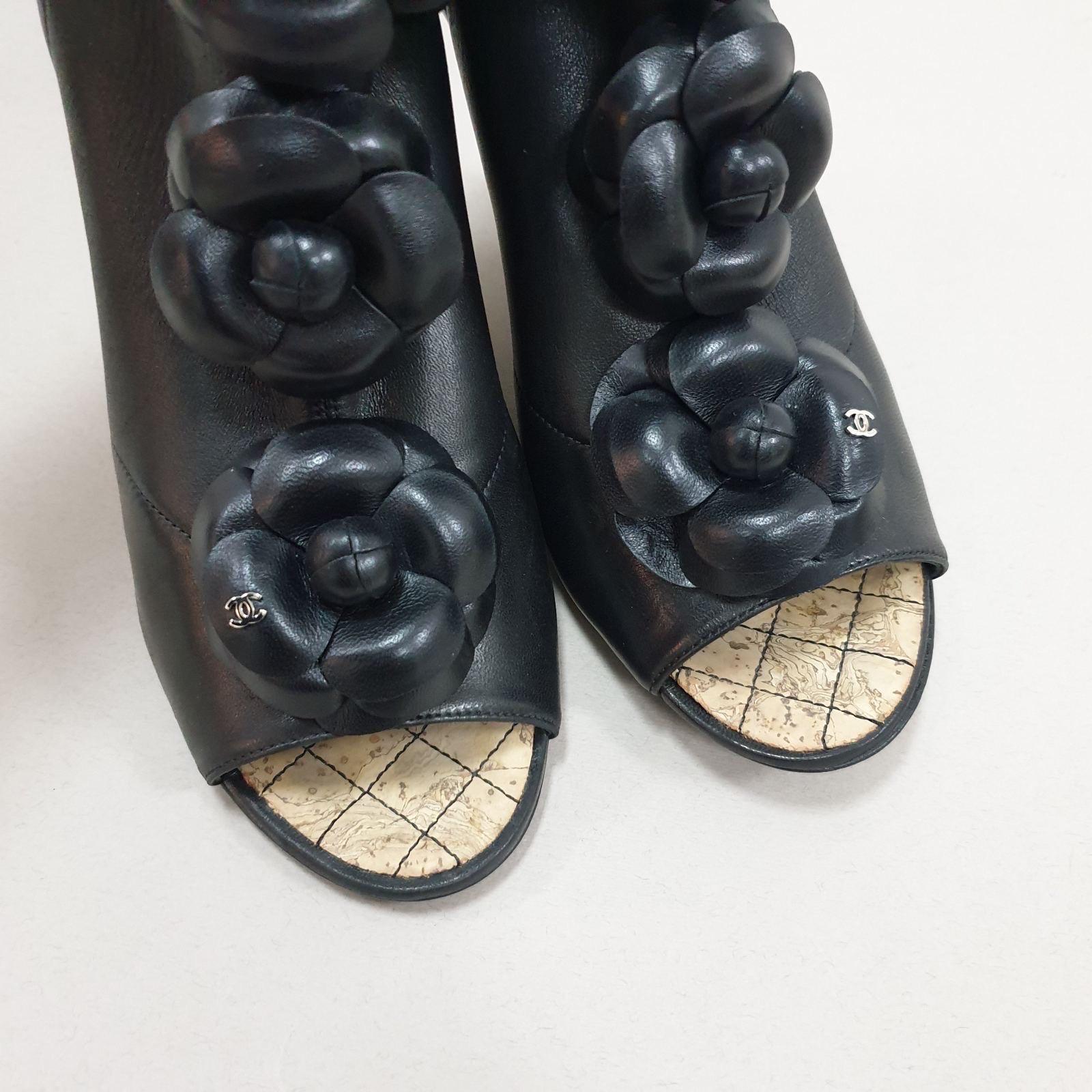 Chanel Camellia Open Toe Booties In Good Condition For Sale In Krakow, PL