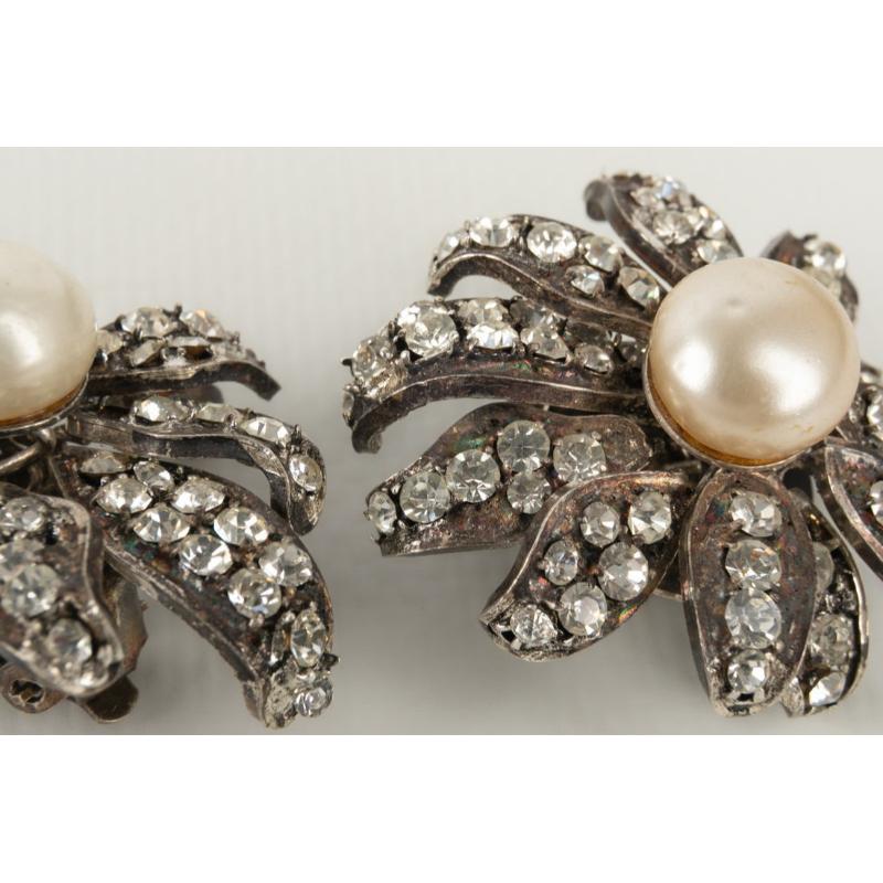 Women's Chanel Camellia Silvery Metal Clip-on Earrings For Sale