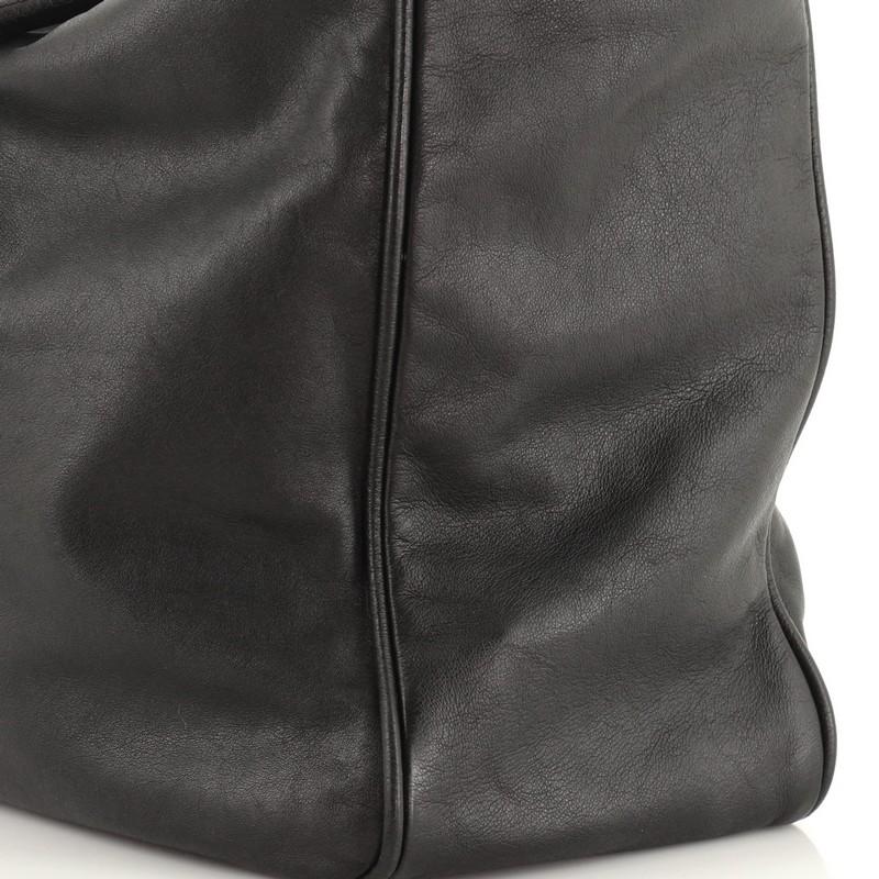 Chanel Camellia Tote Lammfell groß 3