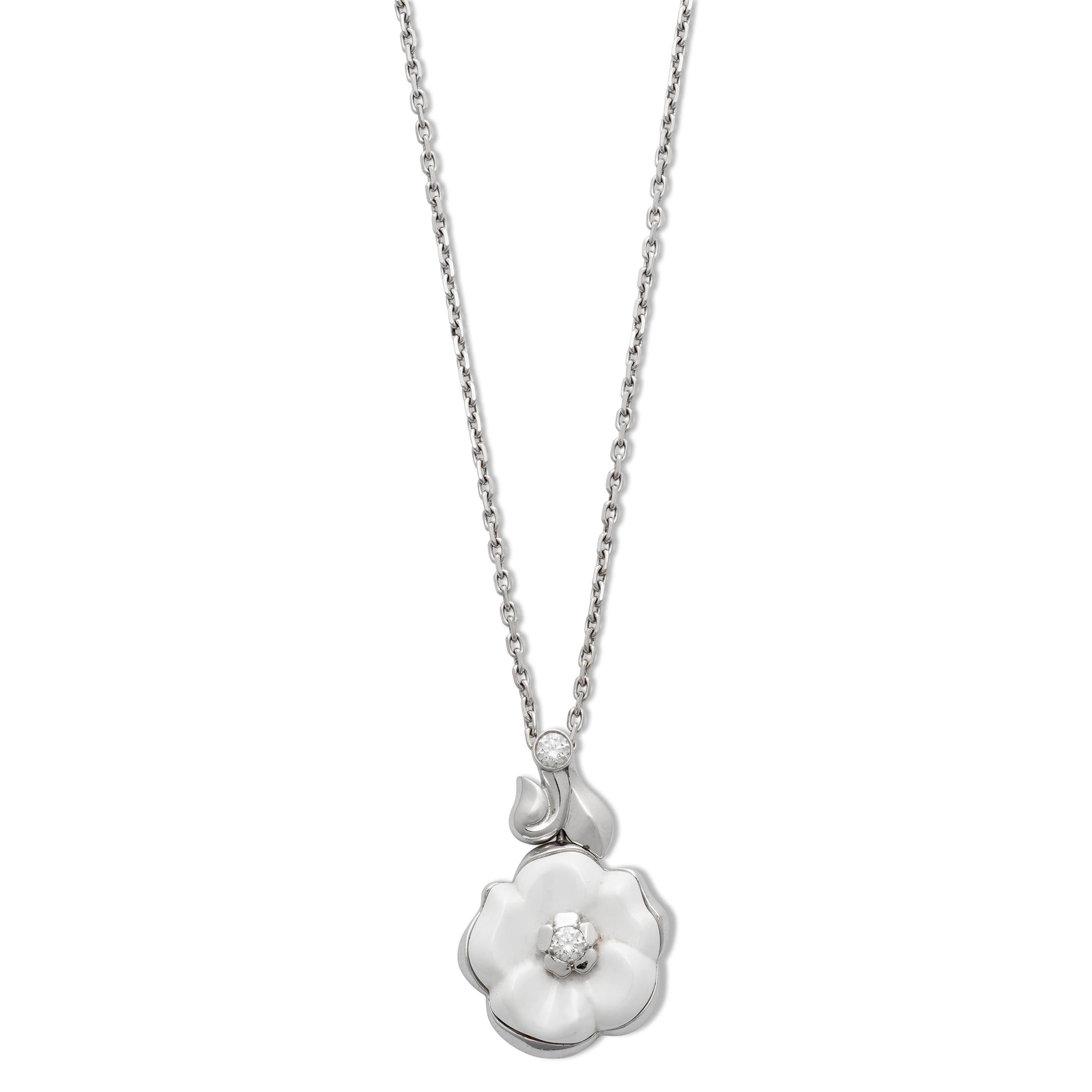 chanel camellia necklace