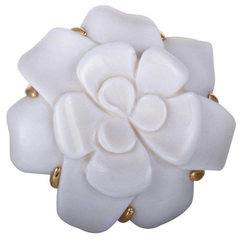 CHANEL Gold Brooch with Gripoix Stones For Sale at 1stdibs