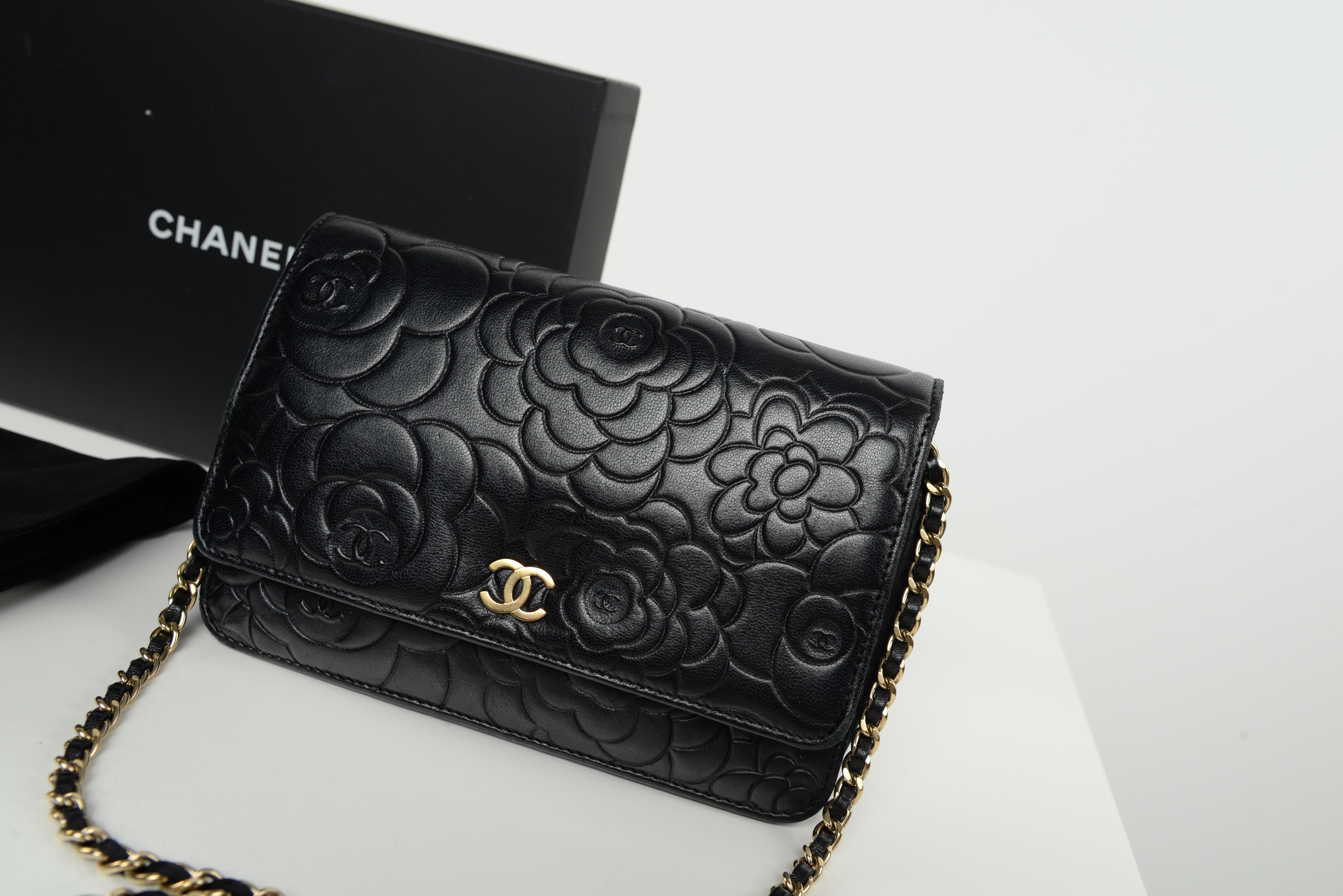 chanel camellia wallet on chain