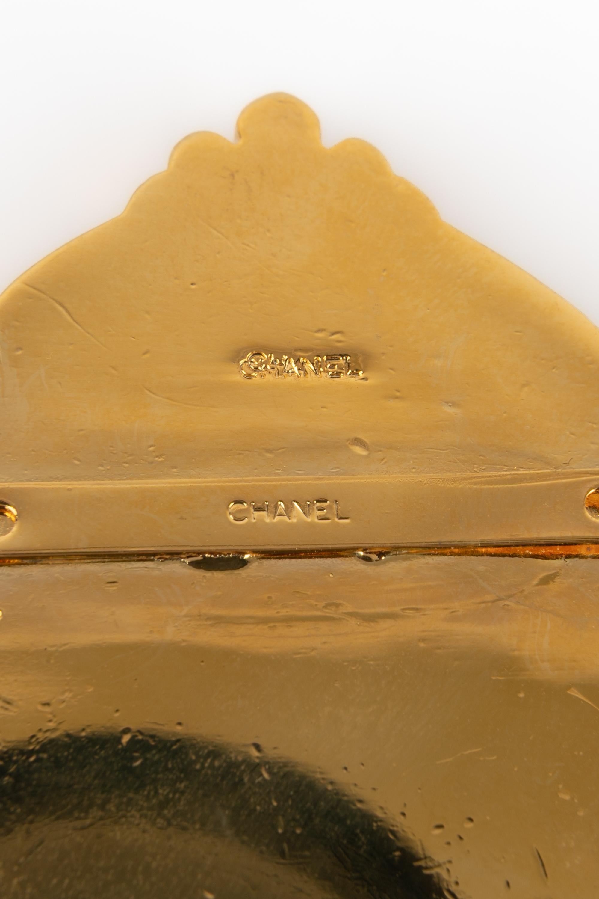 Spilla con cammeo Chanel 1988 in vendita 3