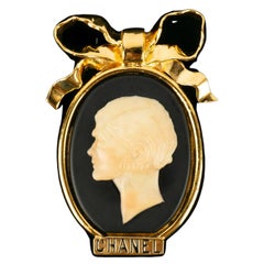 Chanel 'cameo' brooch Summer 1989