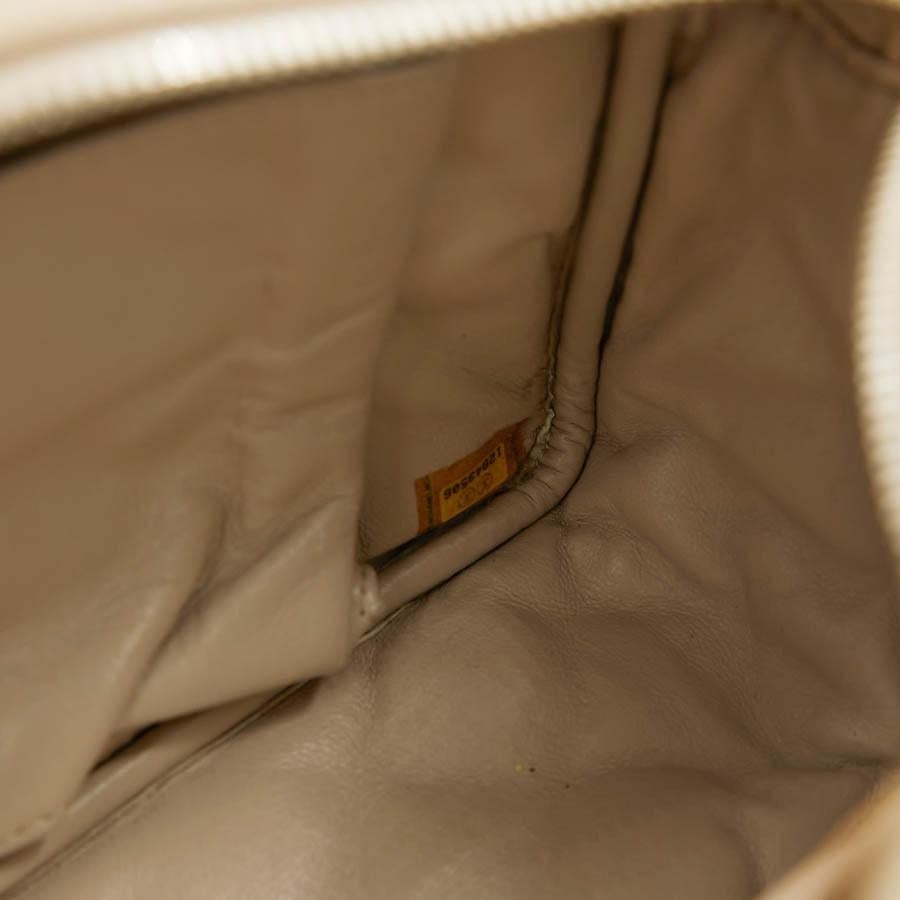 CHANEL Camera Bag in Beige Leather 4