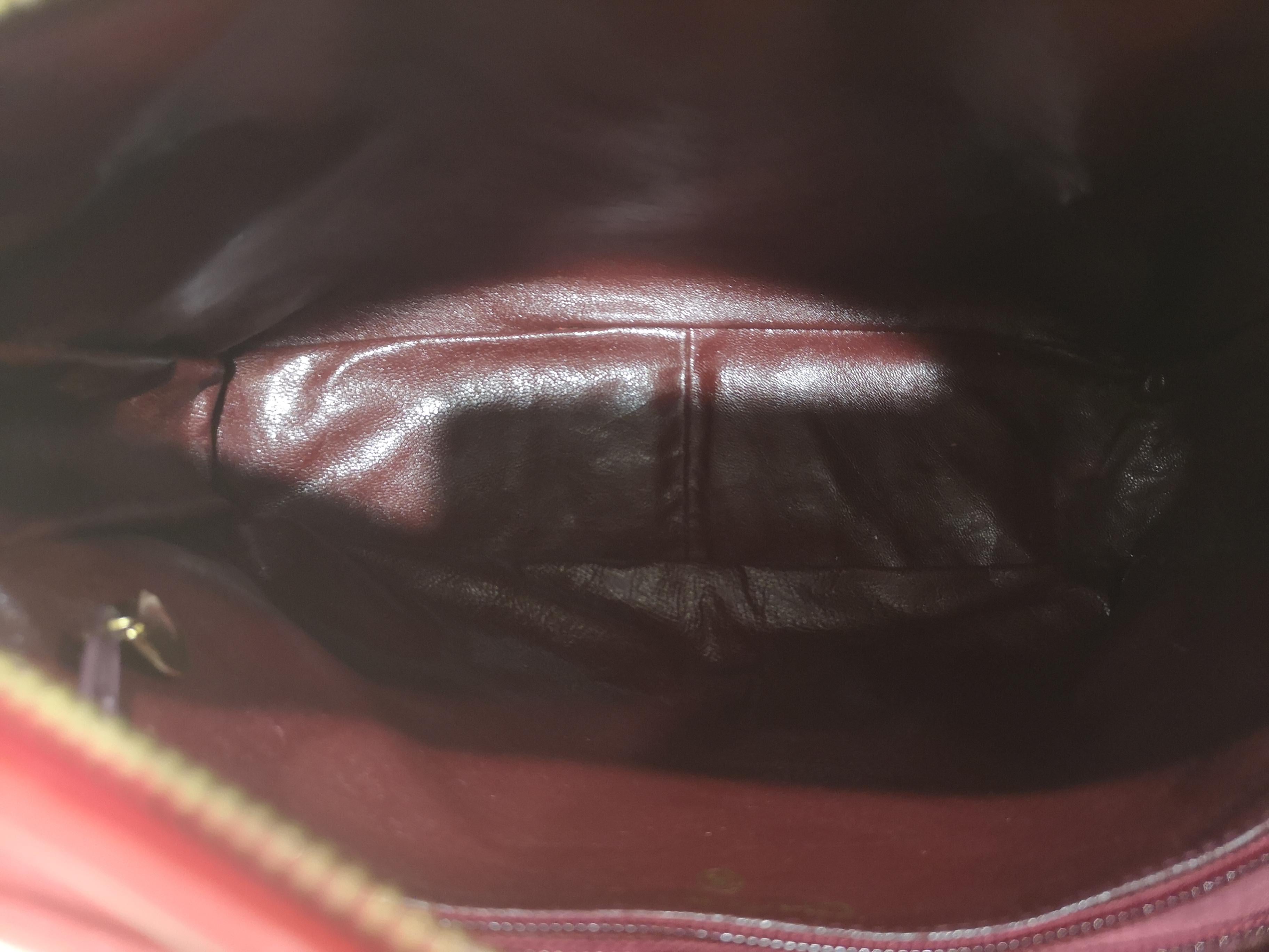 Donna Borsa Chanel Camera bag in pelle rossa con catena dorata