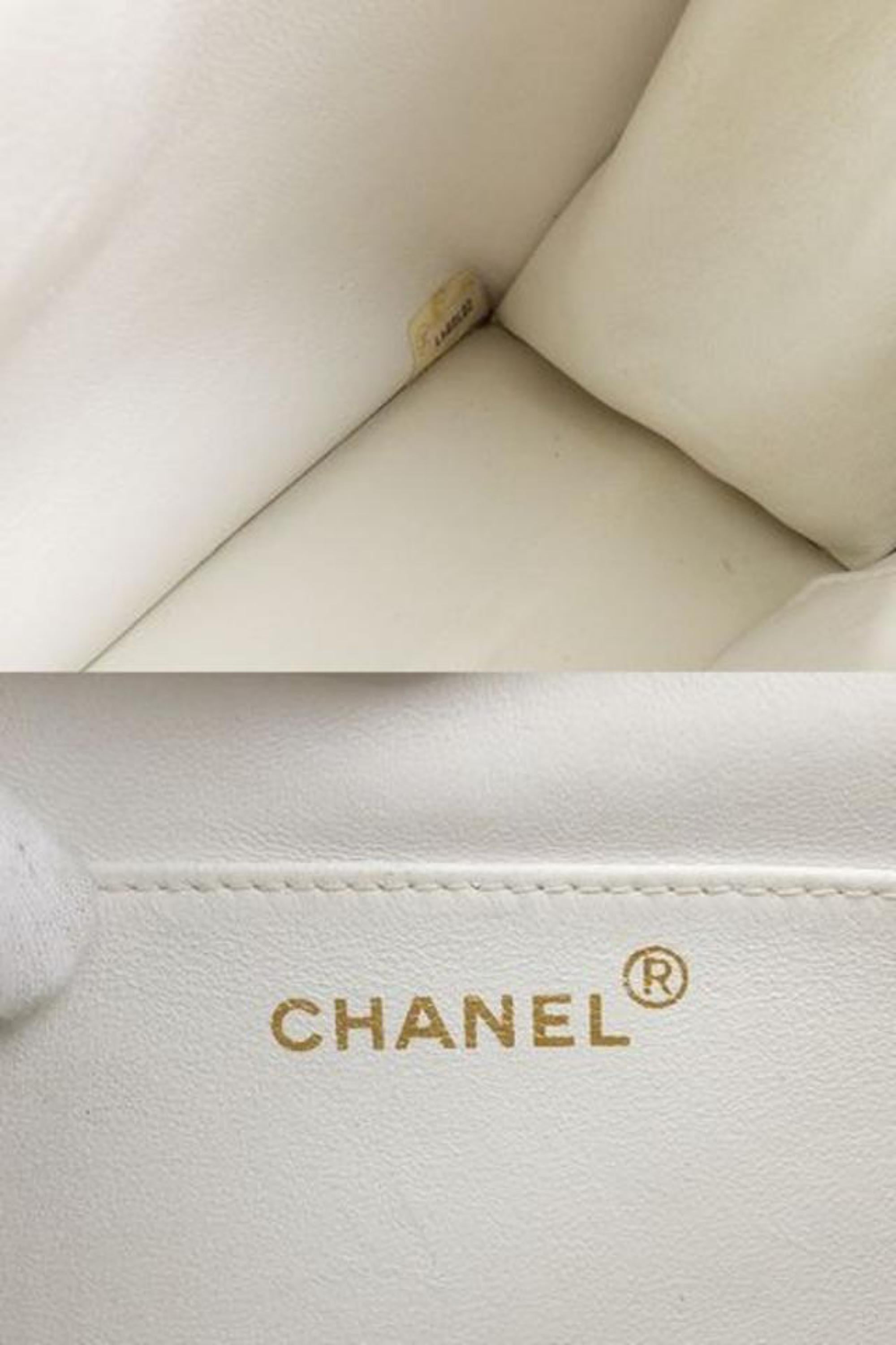 Chanel Camera Cc Rare Quilted Flap 216299 White Leather Shoulder Bag For Sale 6