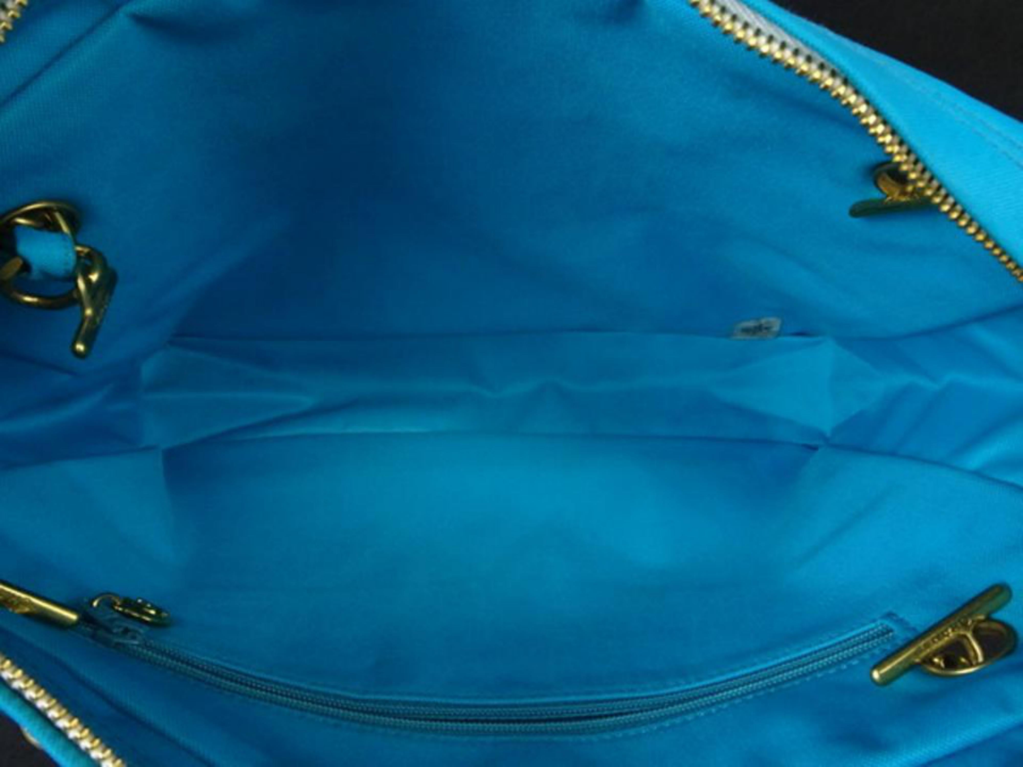 Women's Chanel Camera Chain 215233 Neon Blue Quilted Canvas Shoulder Bag For Sale