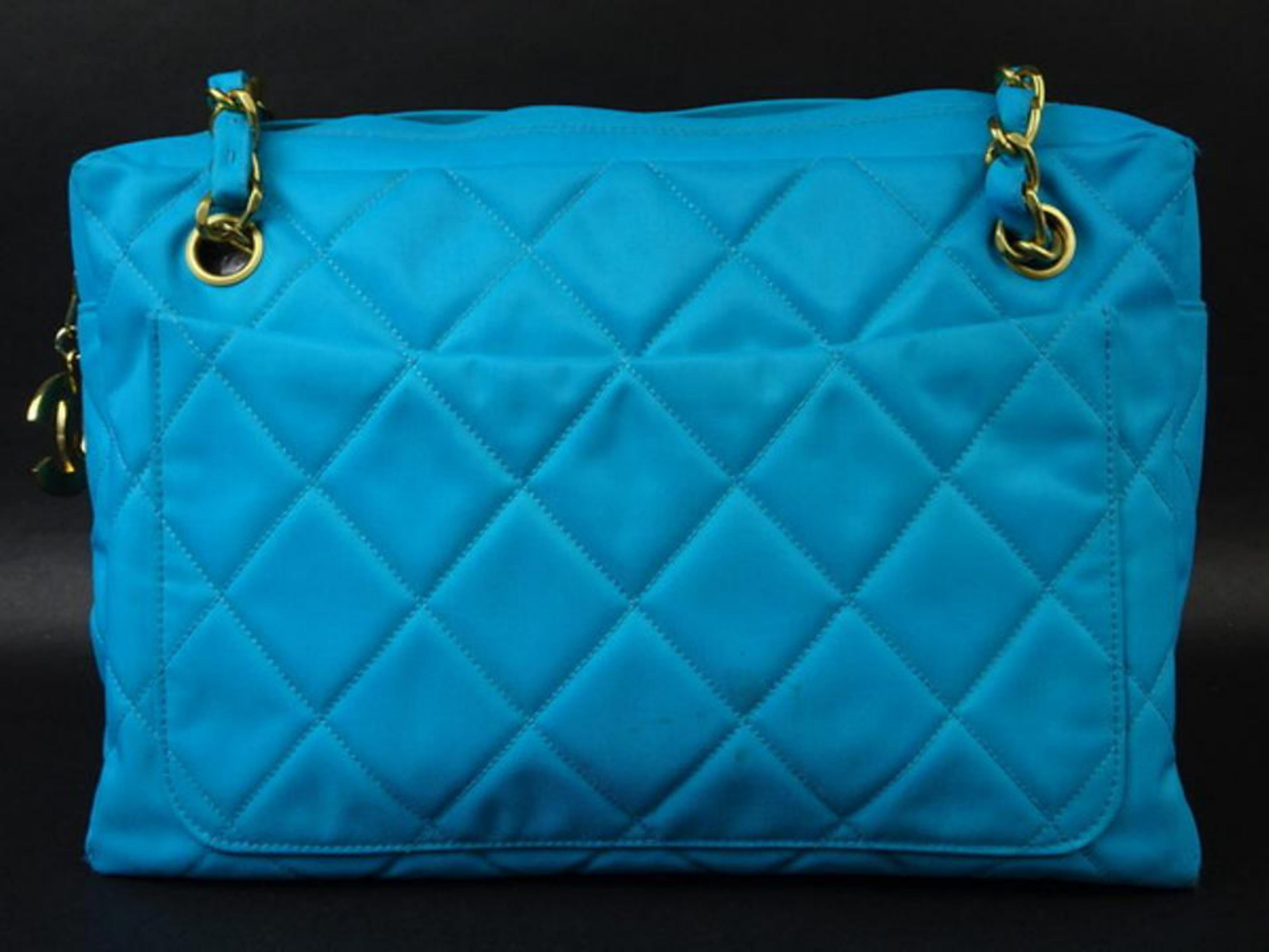 Chanel Camera Chain 215233 Neon Blue Quilted Canvas Shoulder Bag For Sale 3