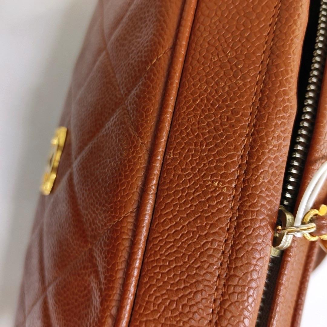 Chanel Camera Crossbody Bag Large Tan Brown Caviar Leather Gold Hardware 1994-19 en vente 5