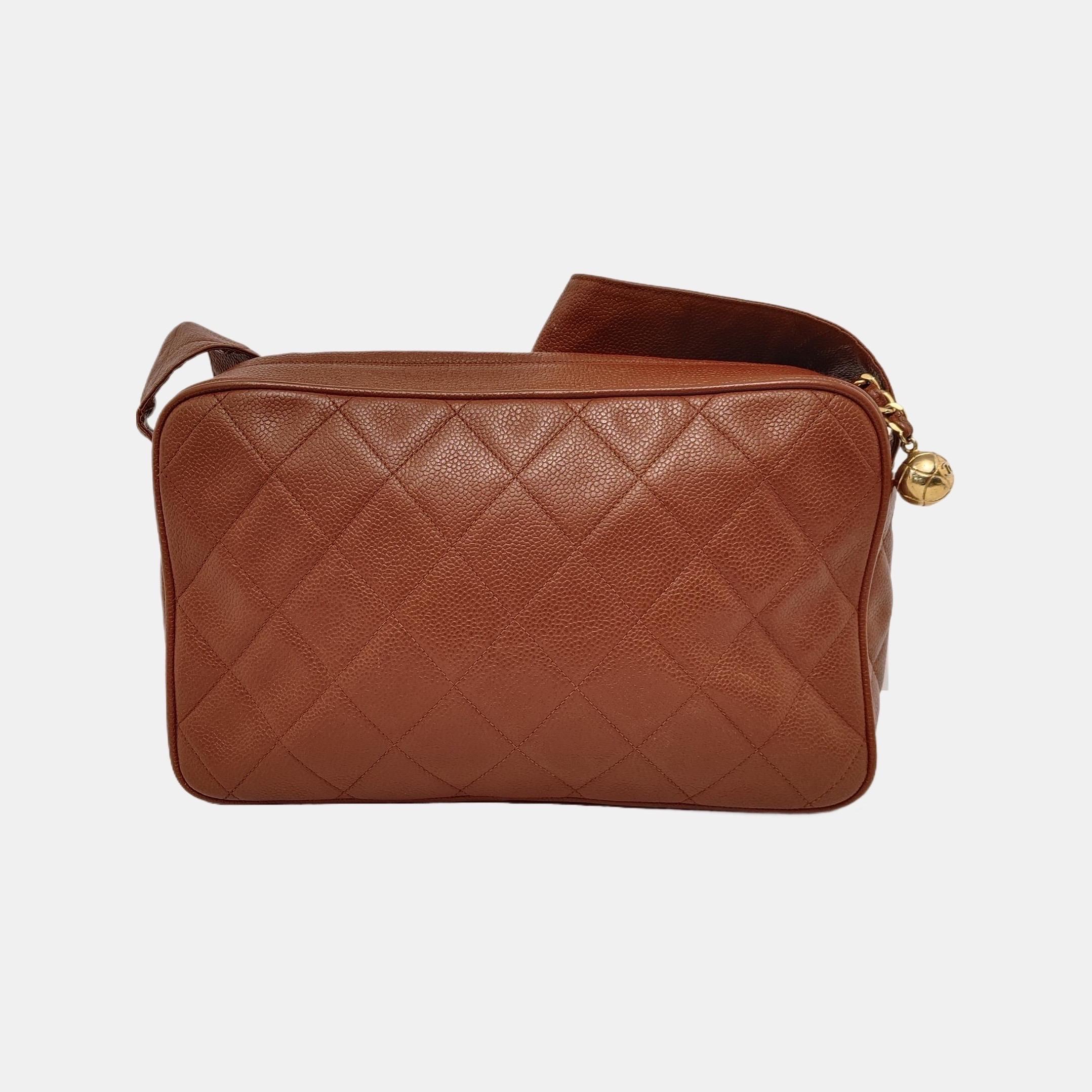 Marron Chanel Camera Crossbody Bag Large Tan Brown Caviar Leather Gold Hardware 1994-19 en vente