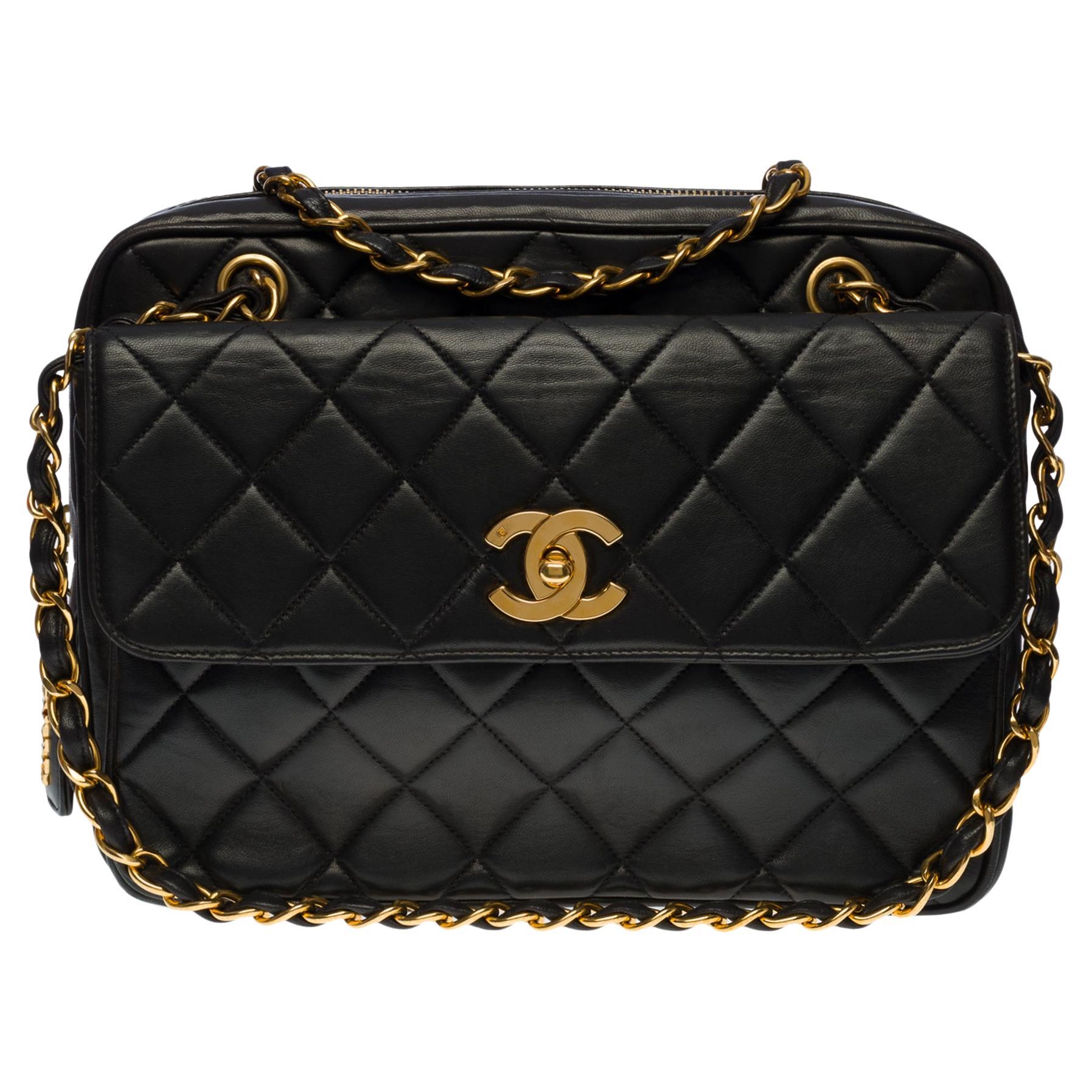 Chanel Camera GM shoulder flap bag in black quilted lambskin leather, GHW