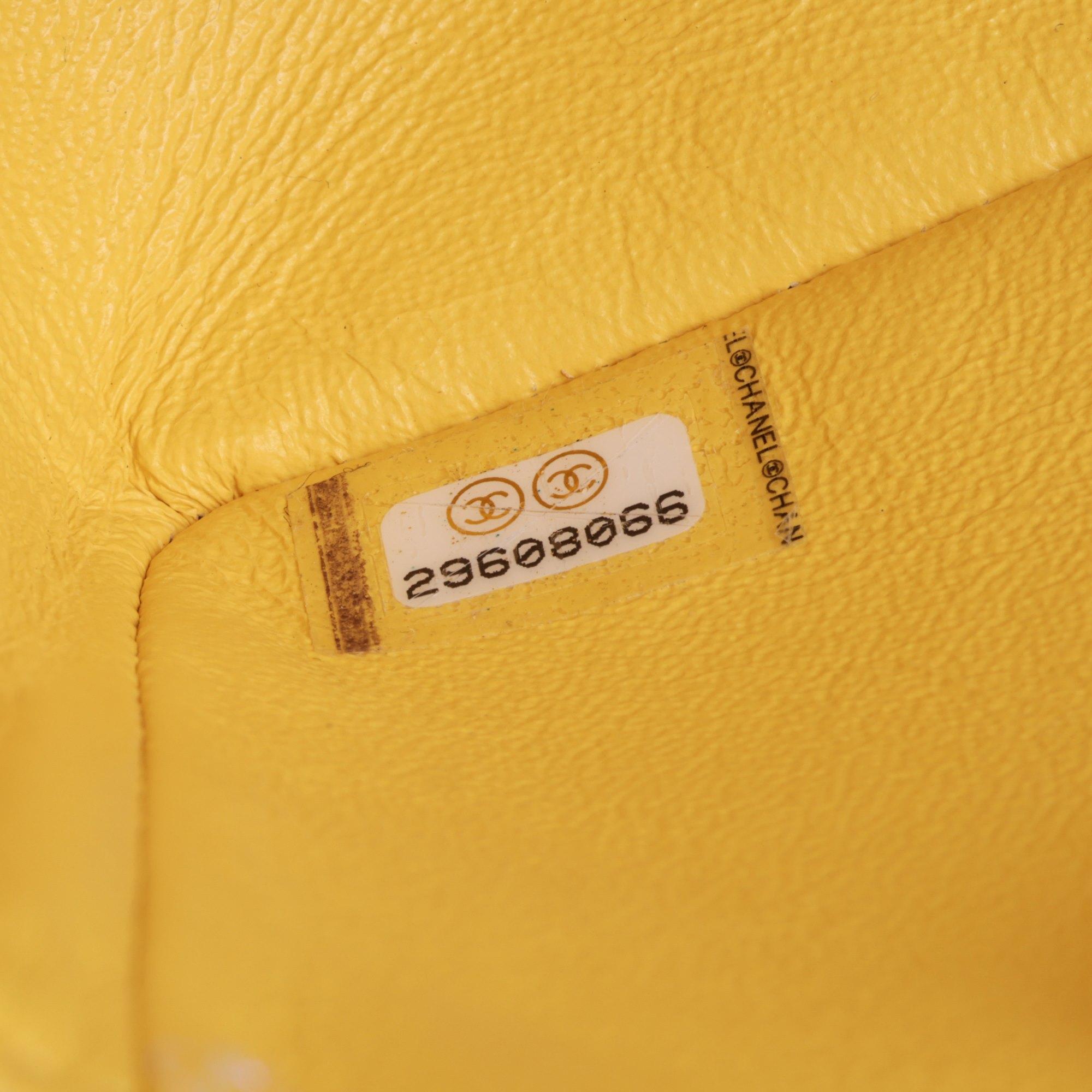 CHANEL Canary Yellow Tweed Fabric 224 2.55 Reissue Double Flap Bag en venta 5