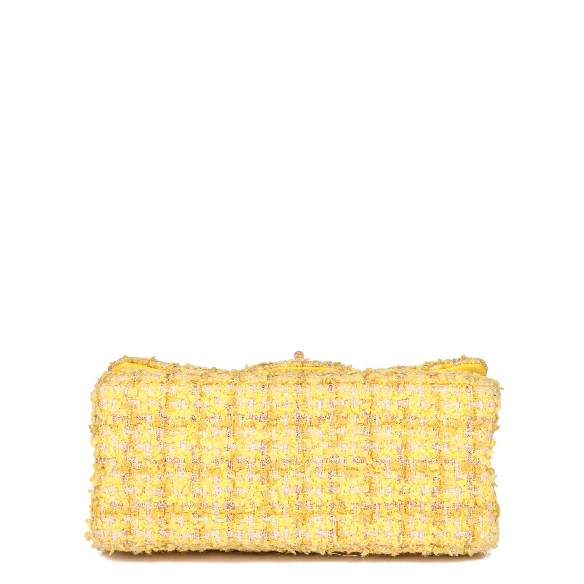 CHANEL Canary Yellow Tweed Fabric 224 2.55 Reissue Double Flap Bag en venta 1