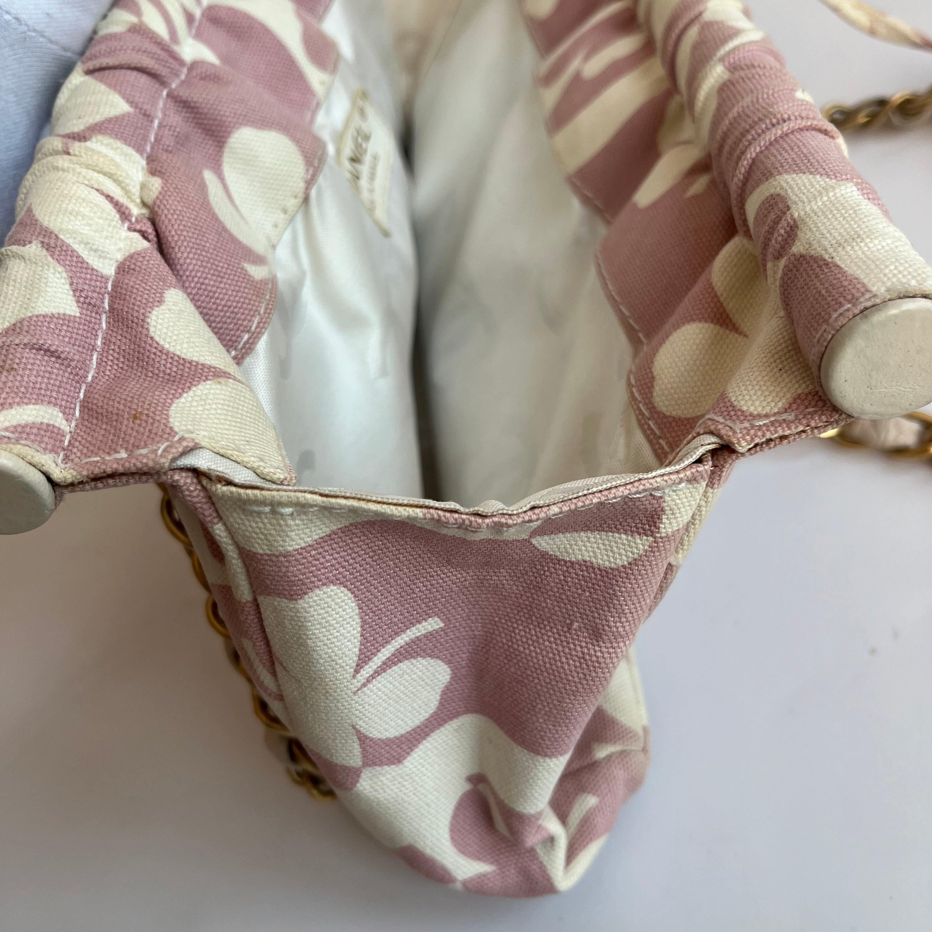 Chanel Canvas Clover Print Pink and White Frame Bag with Pouch 2004 For Sale 7