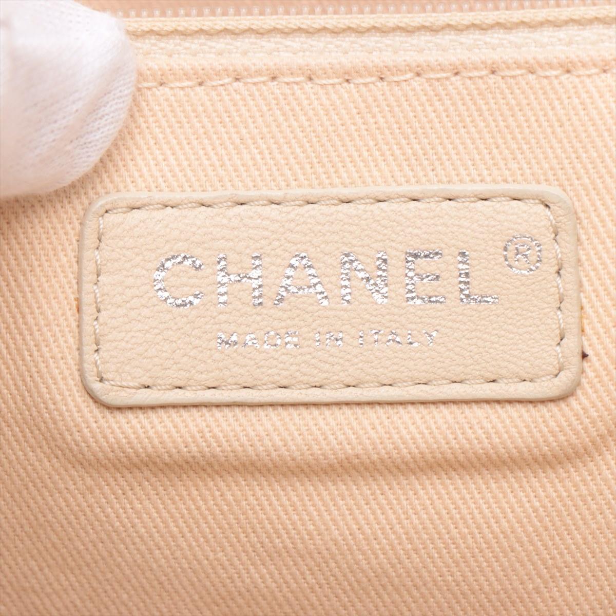 Chanel - Sac fourre-tout Deauville beige clair en vente 7