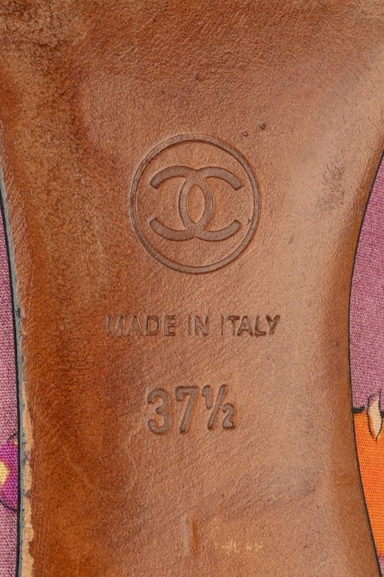 Chanel Pumps aus Segeltuch im Angebot 6