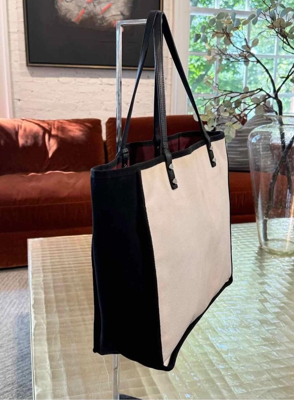 Chanel Canvas White 5x5 Lady's First Collection Beach Tote Bag For Sale 1