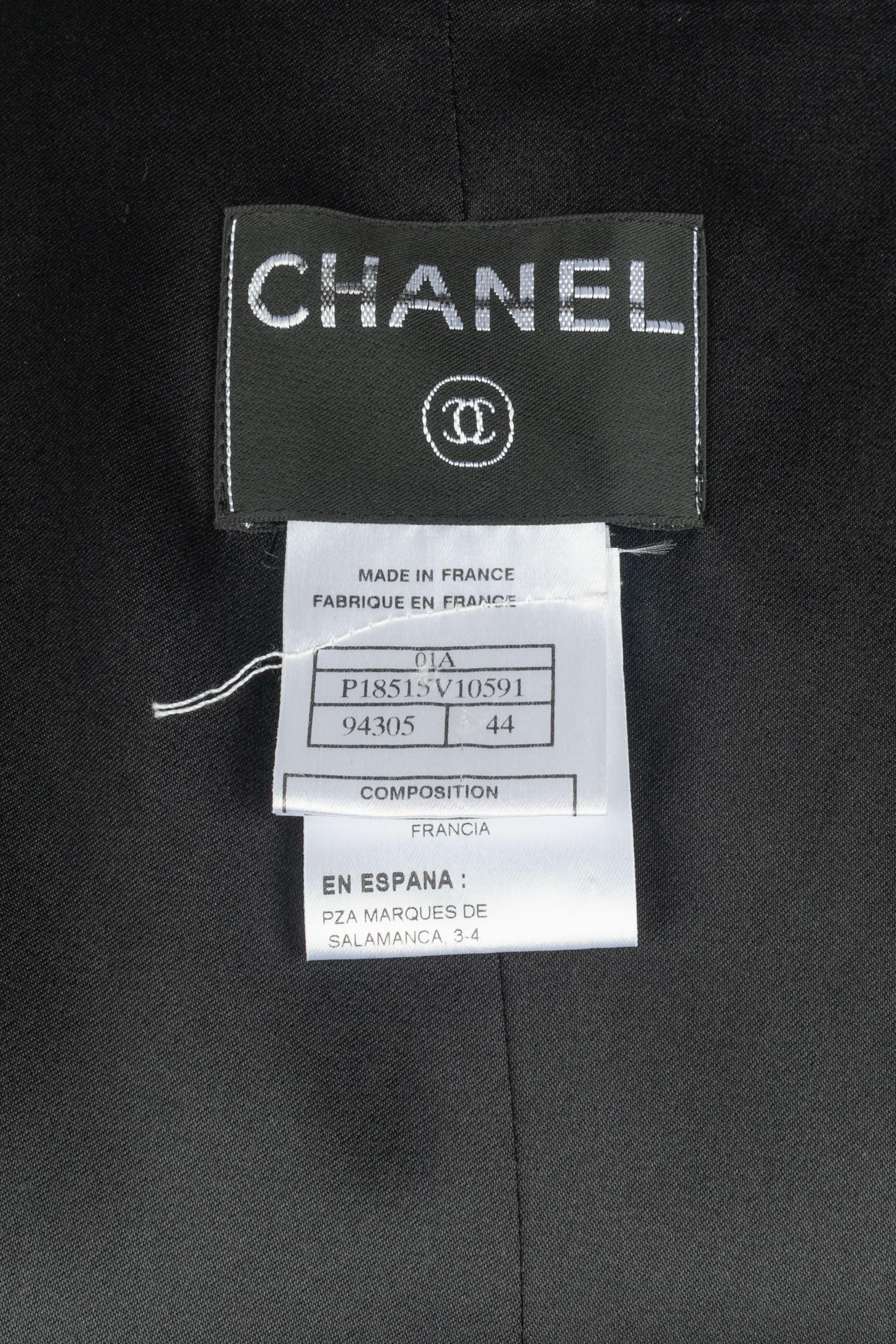 Chanel Umhang Winter 2001 im Angebot 2