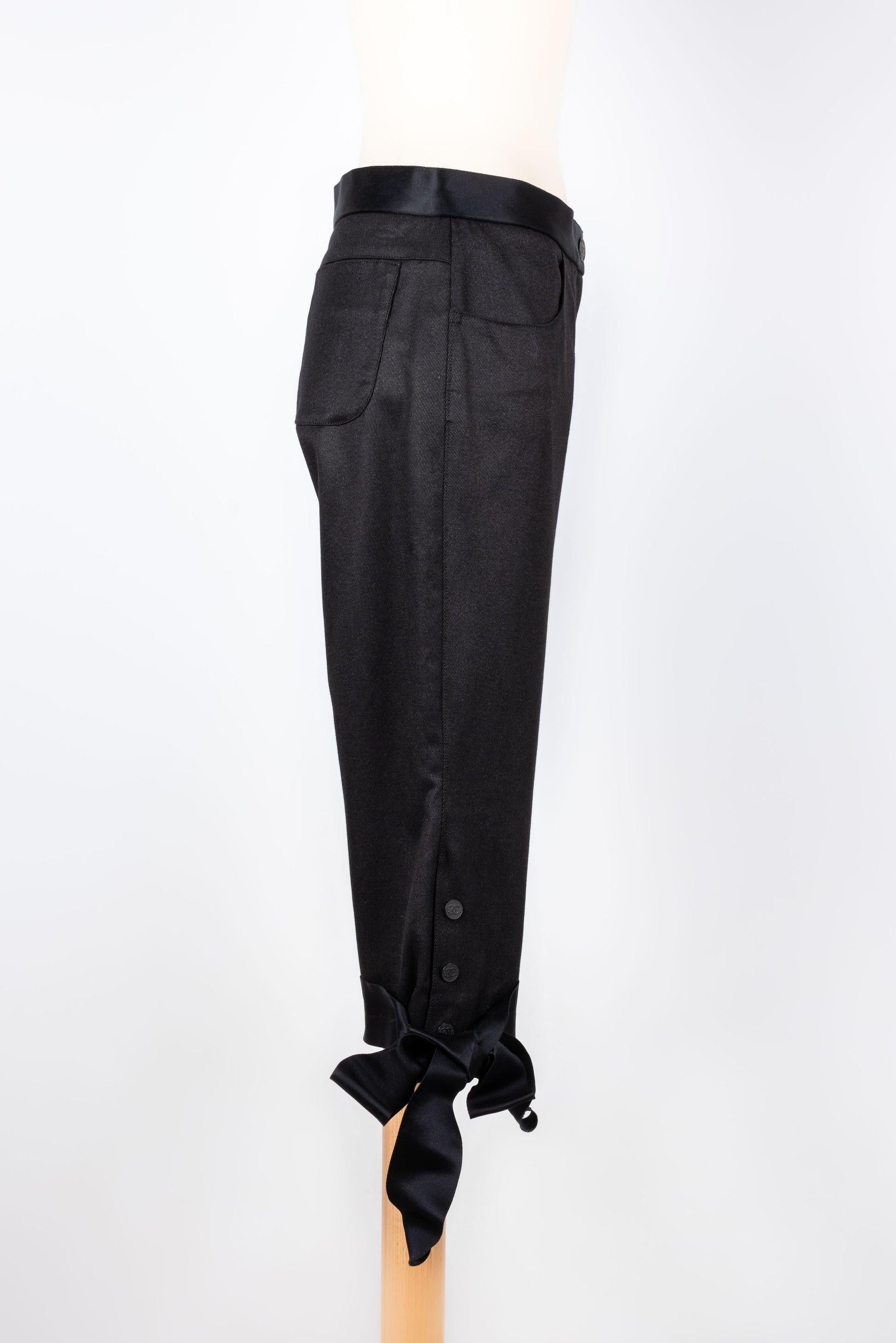 Chanel Capri Pants in Cotton and Silk, 2005 For Sale 1