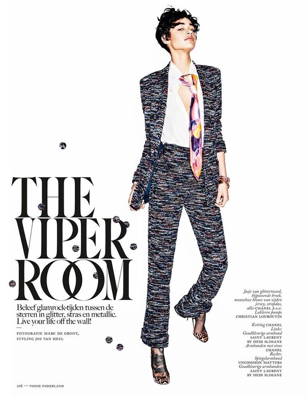 Veste en tweed de style Cara Delevingne de Chanel  Excellent état - En vente à Dubai, AE