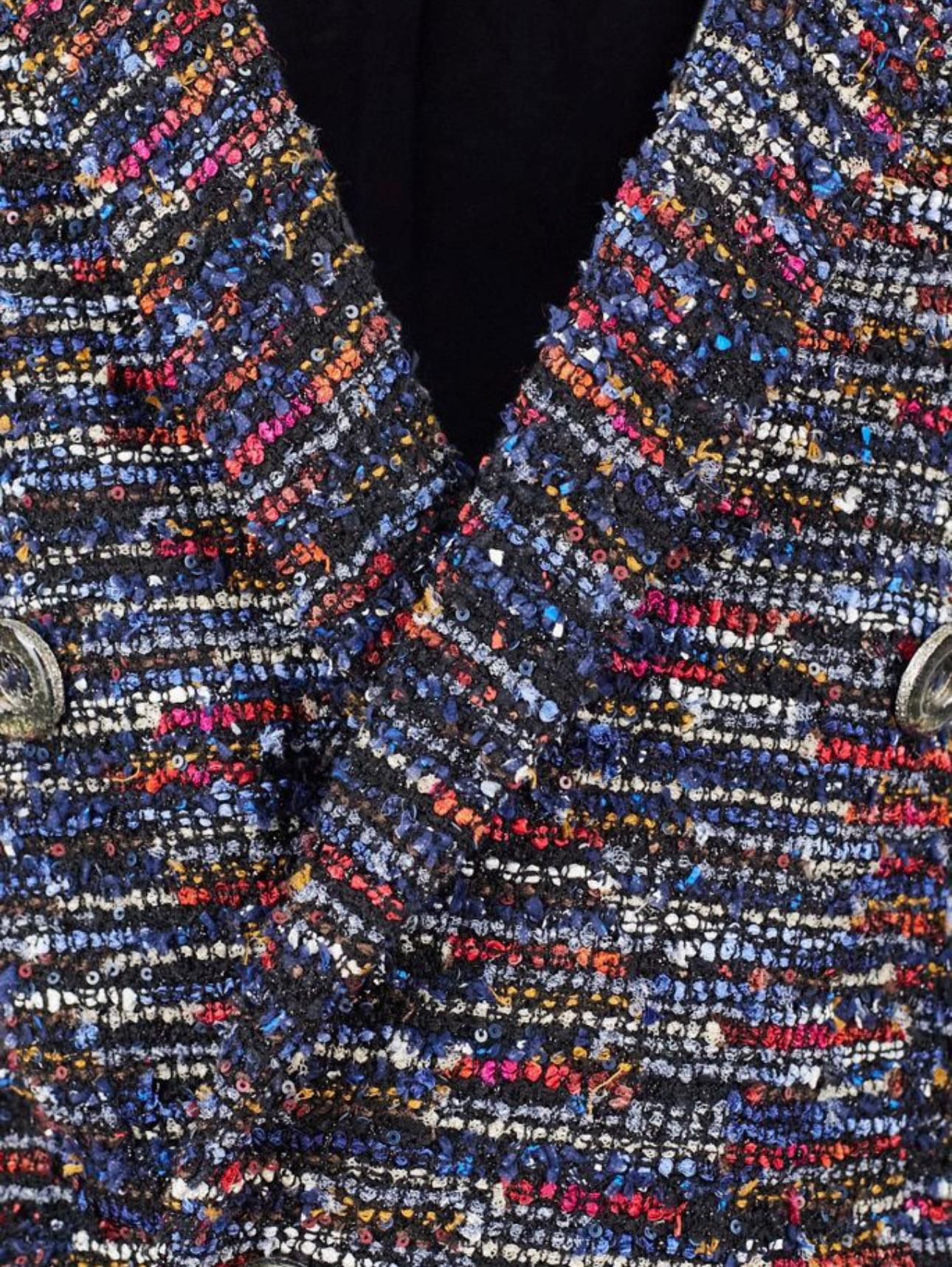 Chanel Cara Delevingne Stil Laufsteg Tweed-Jacke  im Angebot 3