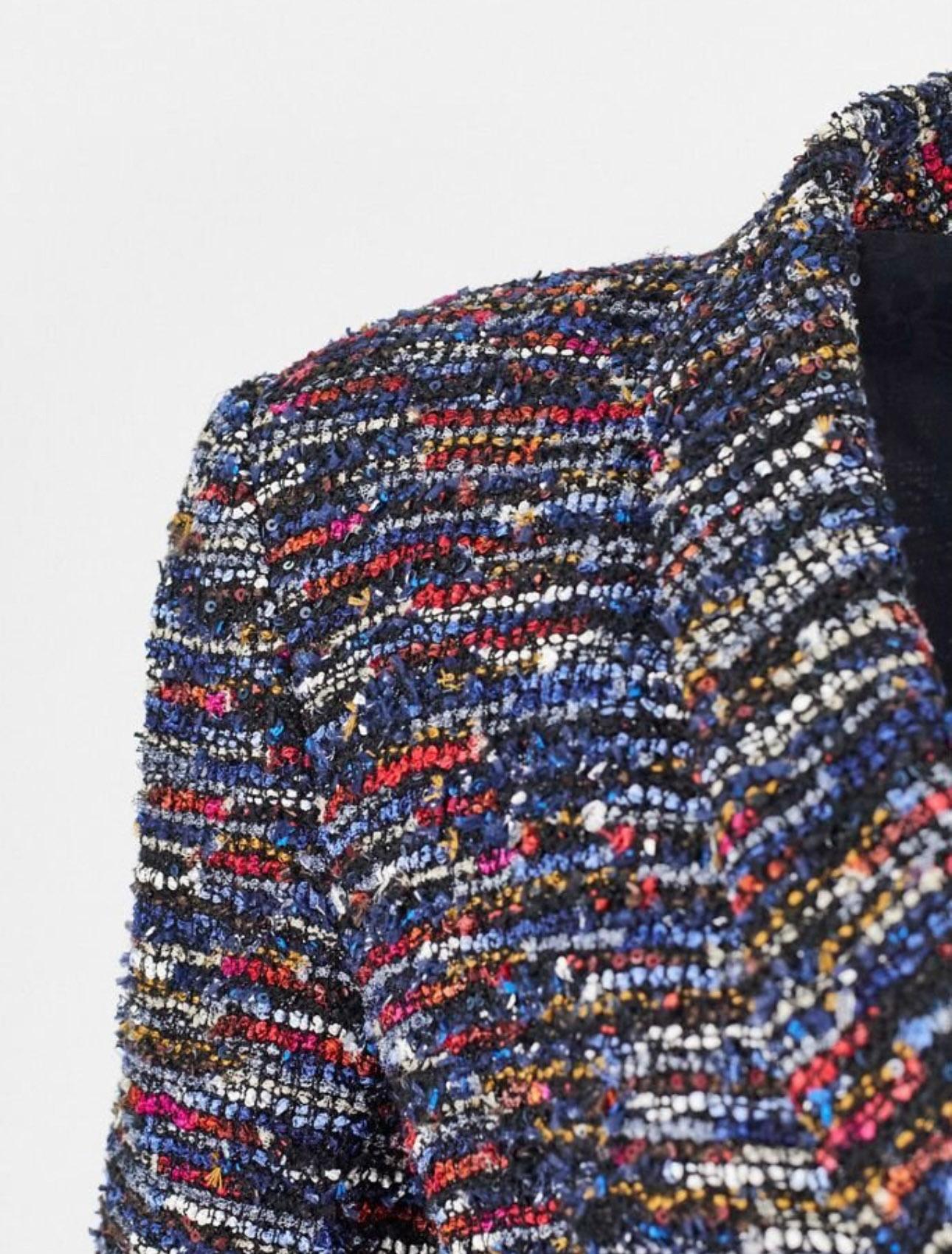 Chanel Cara Delevingne Stil Laufsteg Tweed-Jacke  im Angebot 5
