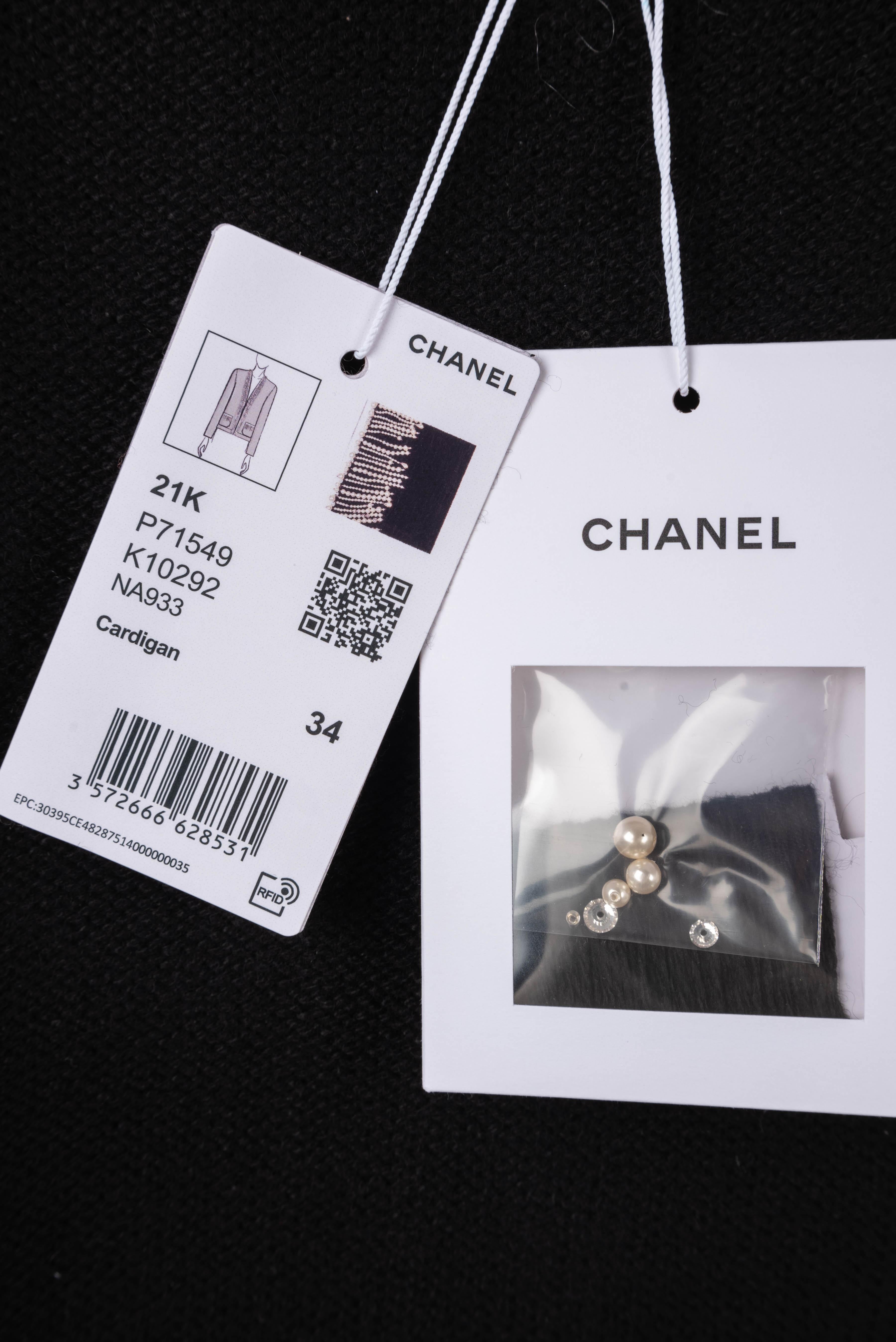 Chanel cardigan Fall 2021 9