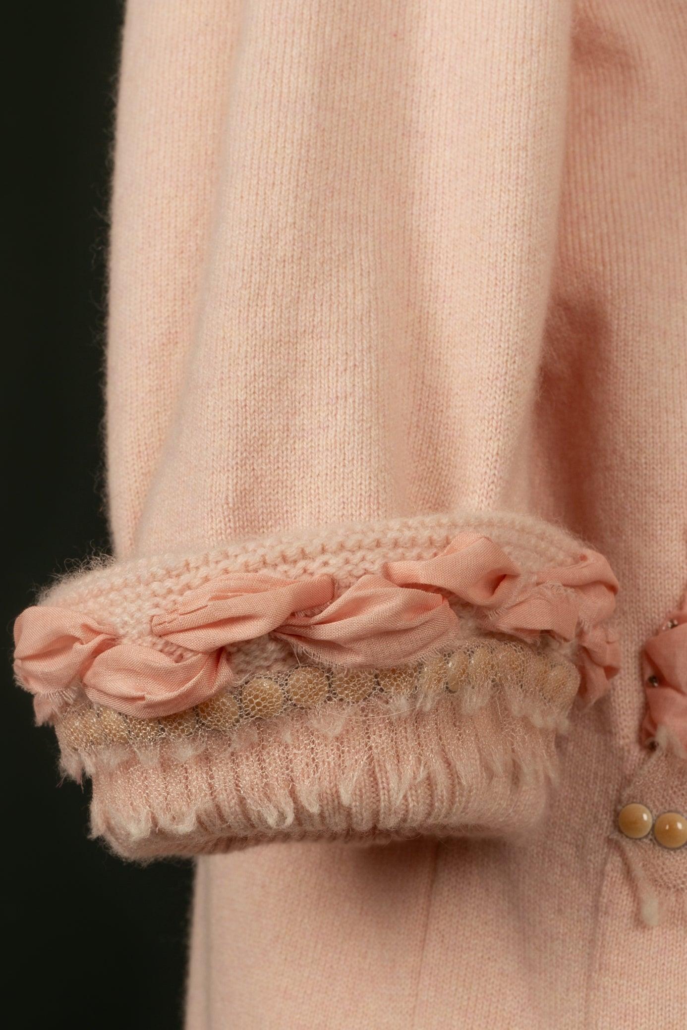 Chanel Cardigan in Pink Cashmere Enhanced with Ribbons, Pearls For Sale 3