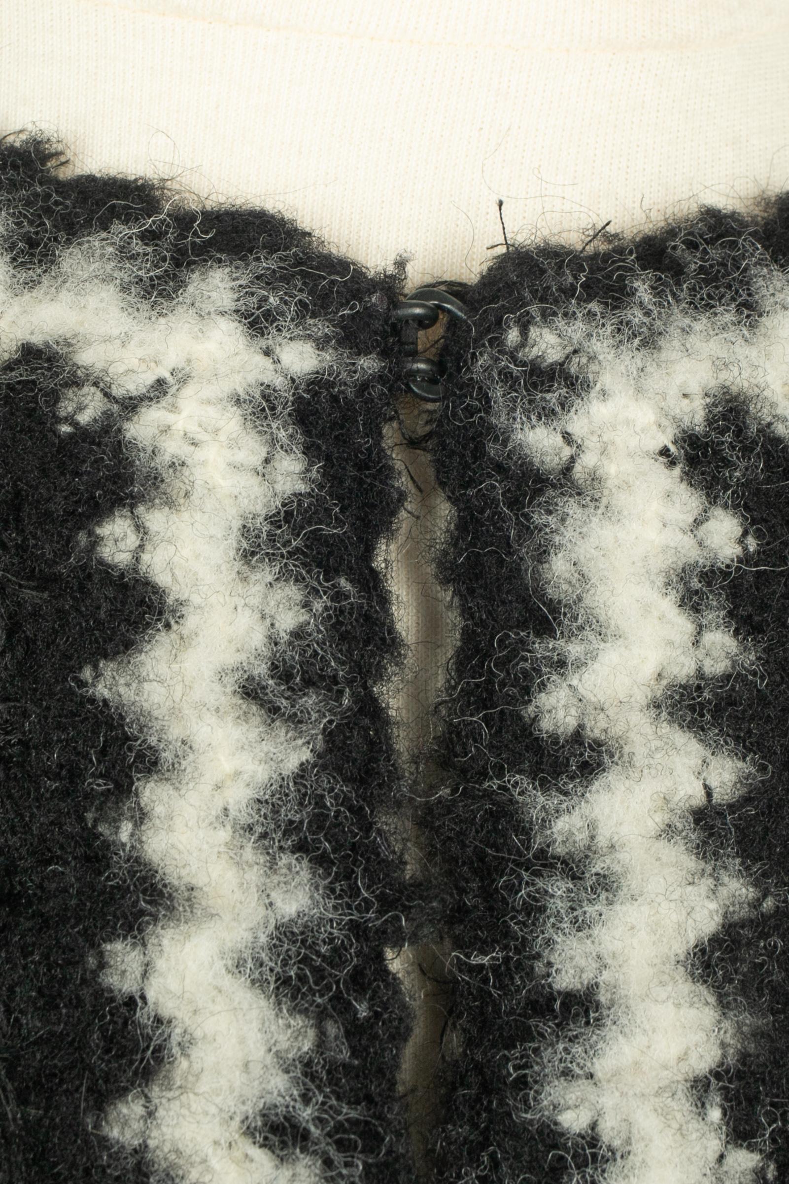 Noir Veste cardigan Chanel en vente