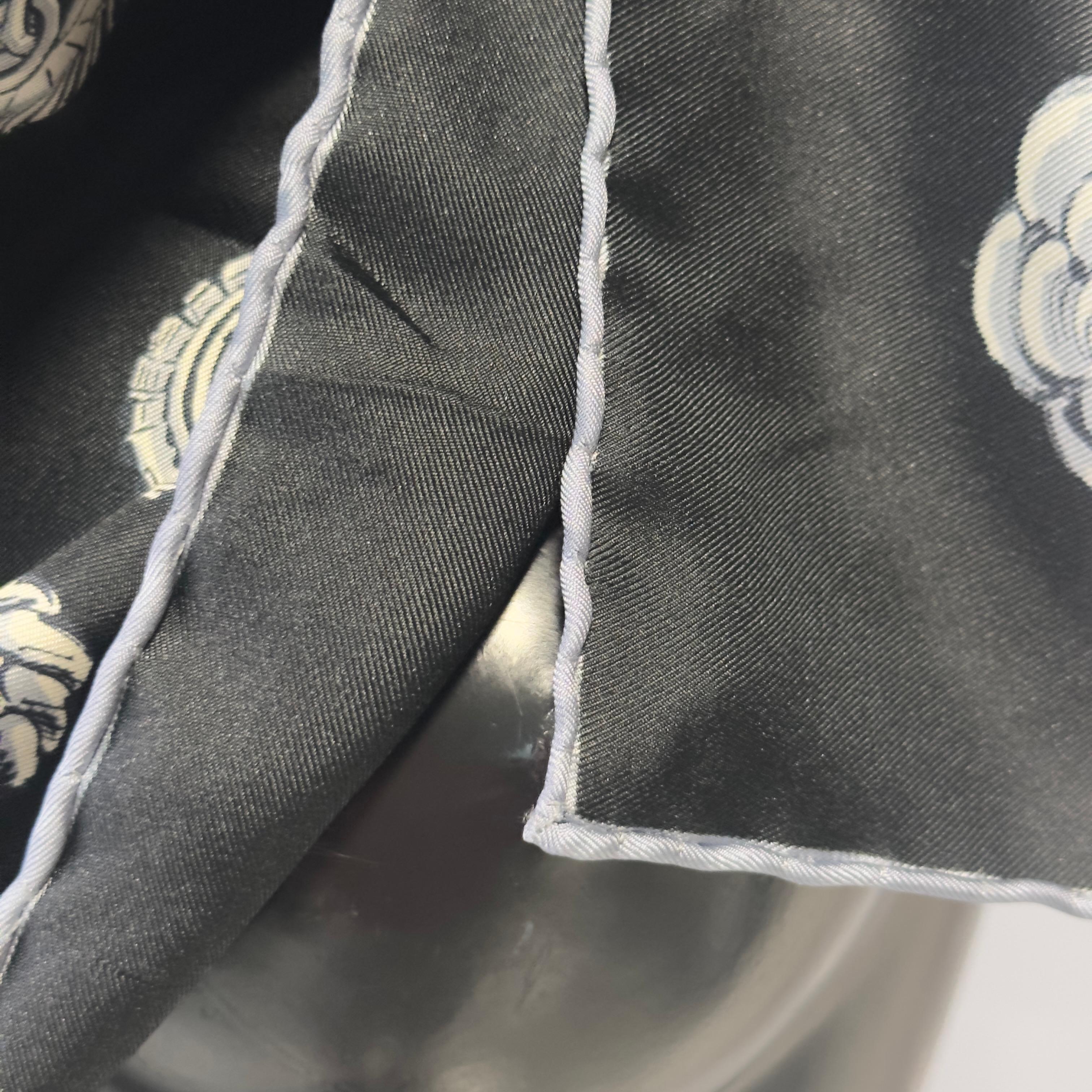 Chanel Carré 90 in Seta Nera con Motivo Bottoni e Camelia in vendita 5