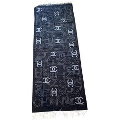 Chanel cashmere and silk grey scarf